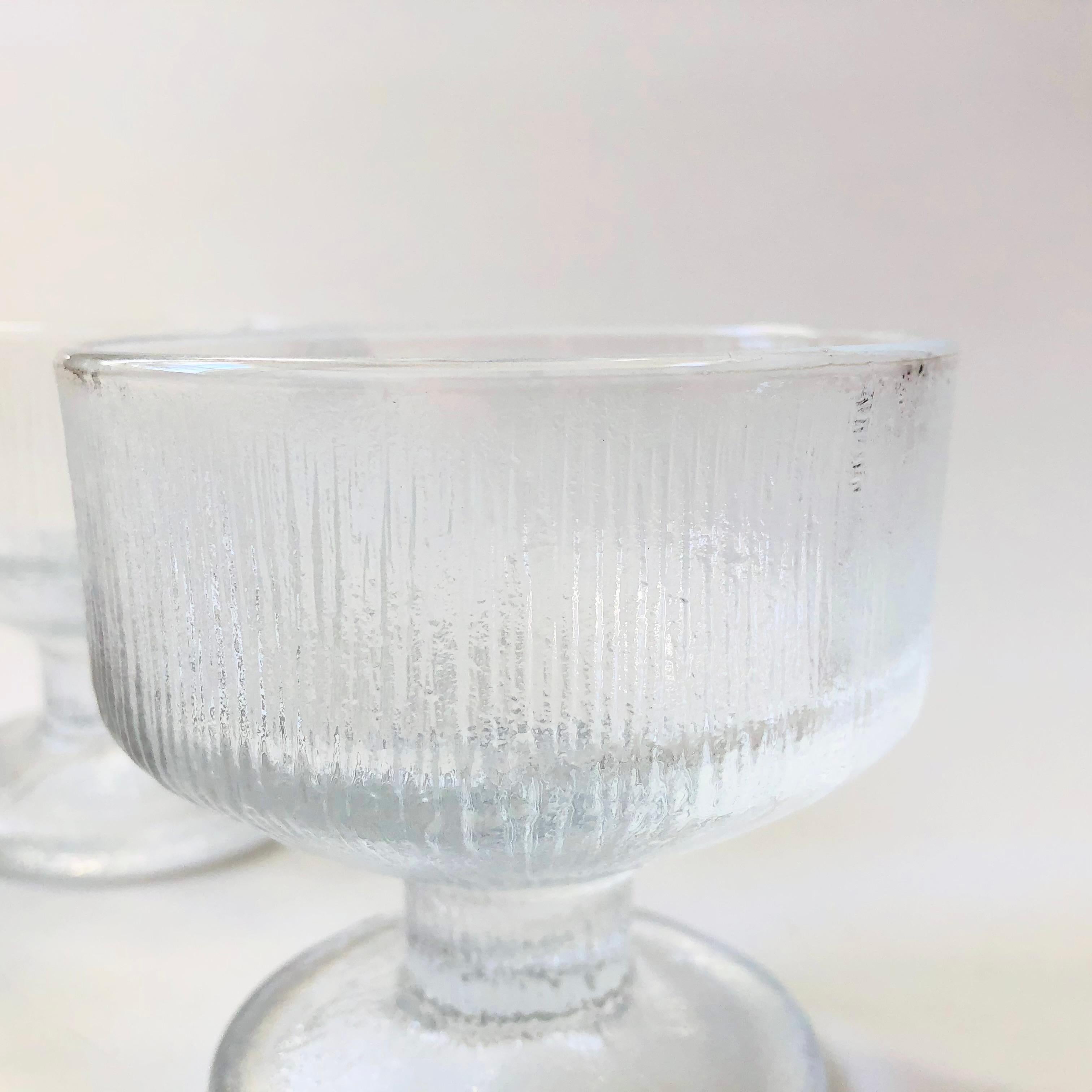 Textured Glass Coupes - Set of 4 In Good Condition For Sale In Vallejo, CA