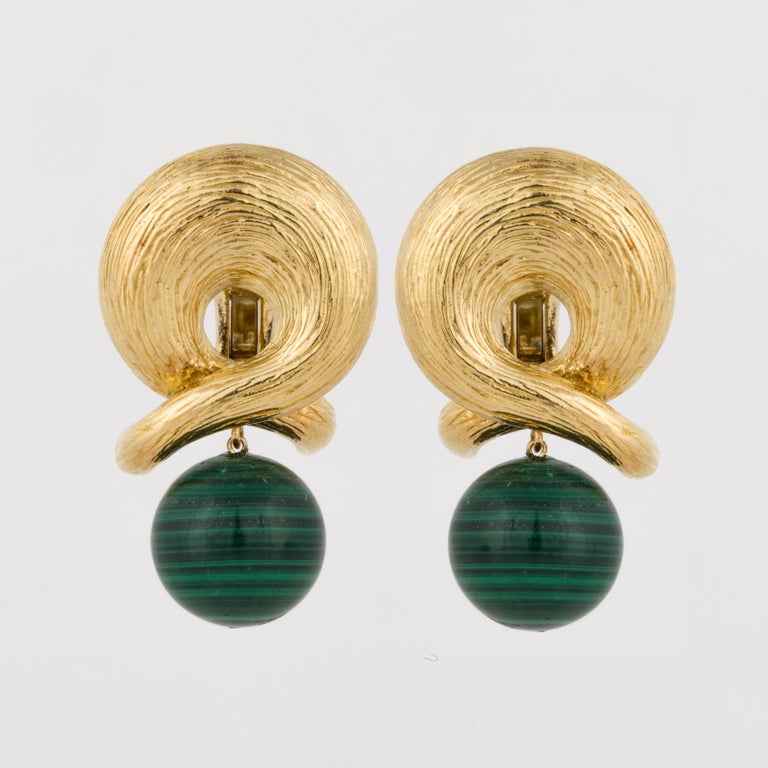 Textured Gold and Malachite Drop Earrings For Sale at 1stdibs