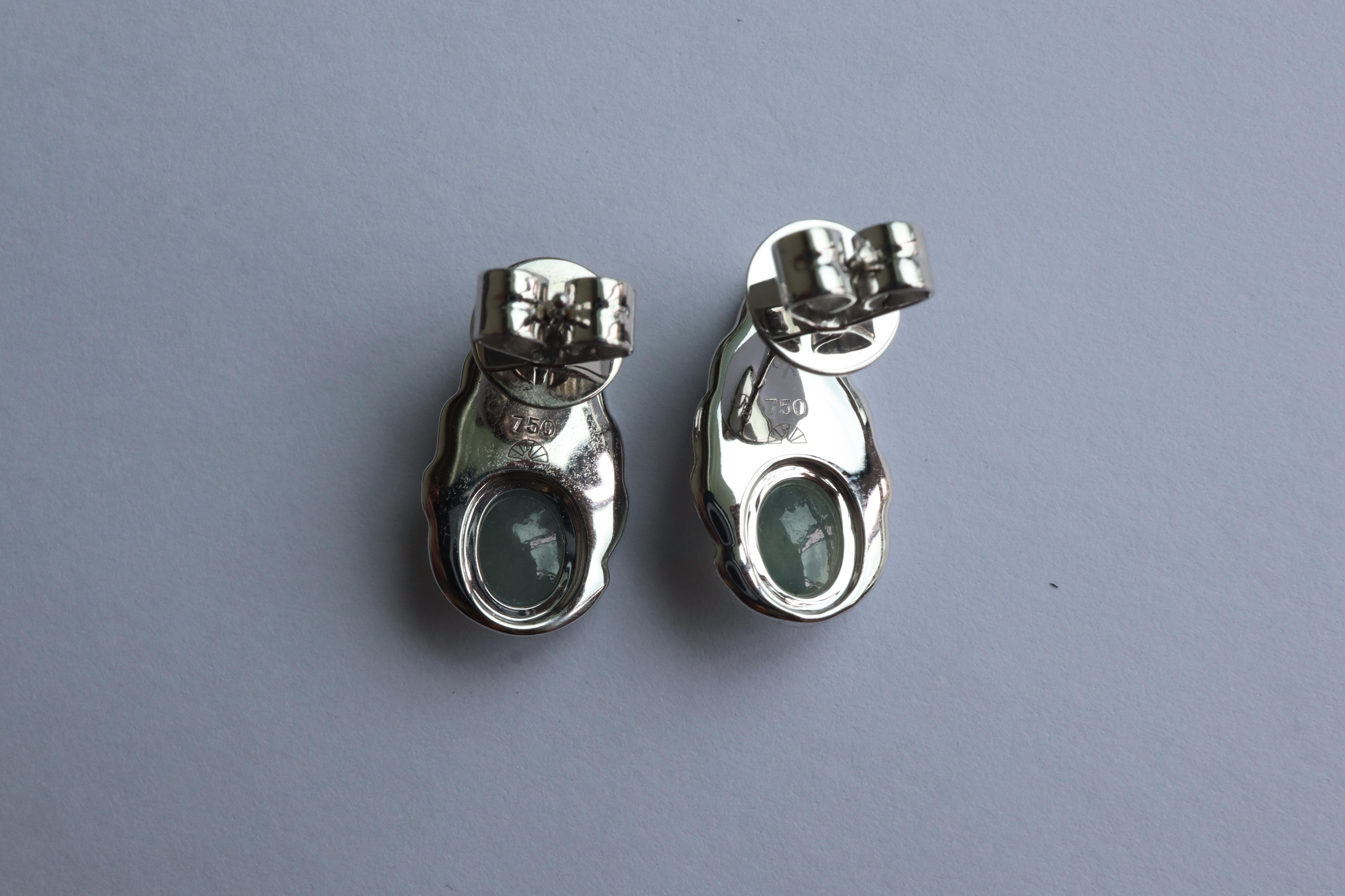 Textured Gold Leaf Stud Earrings with Burmese Natural Type A Jade by Burma JARS For Sale 4