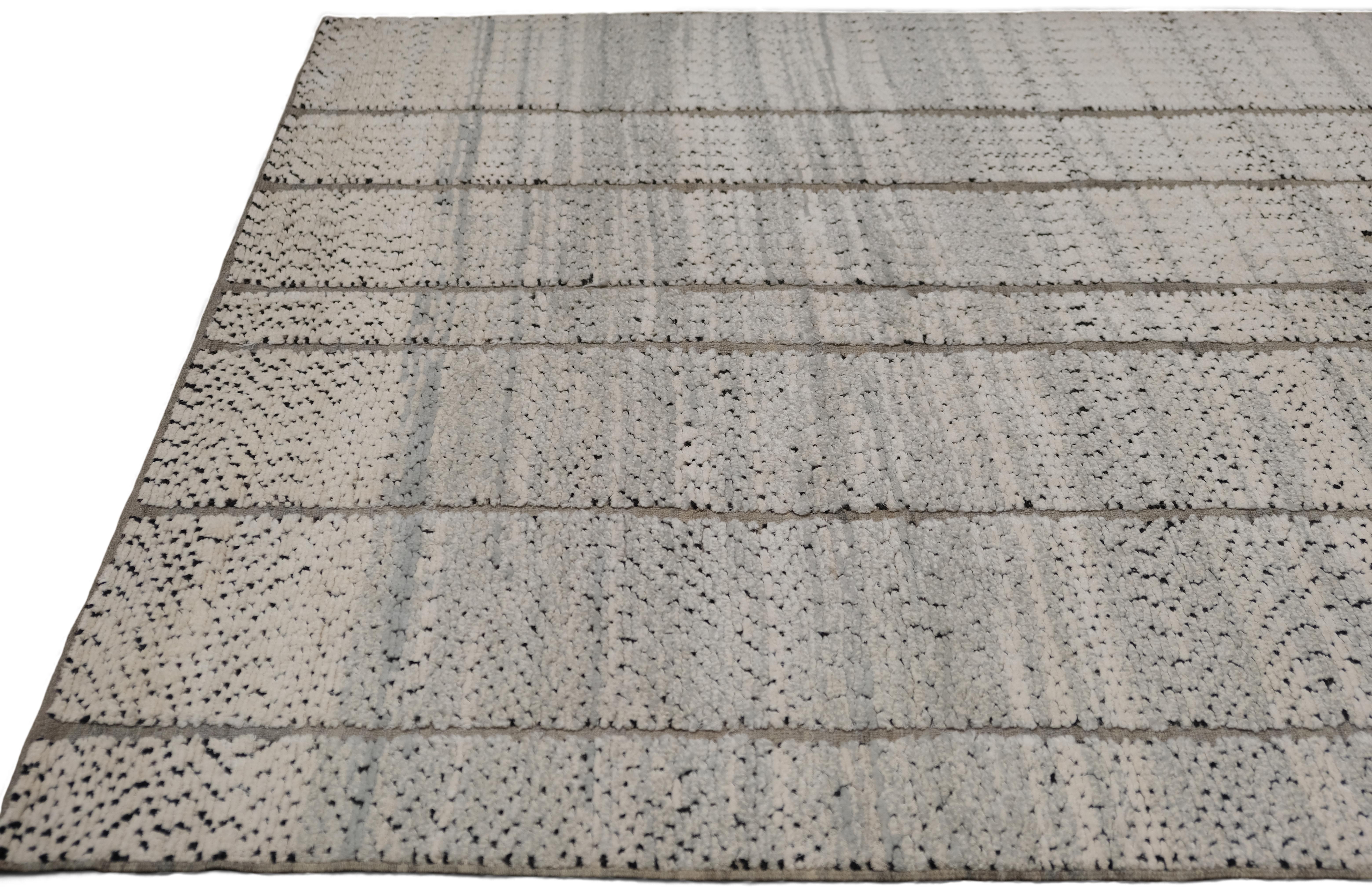 Texturierter handgeknüpfter Tulu-Teppich 6'7''x9'' (Afghanisch) im Angebot