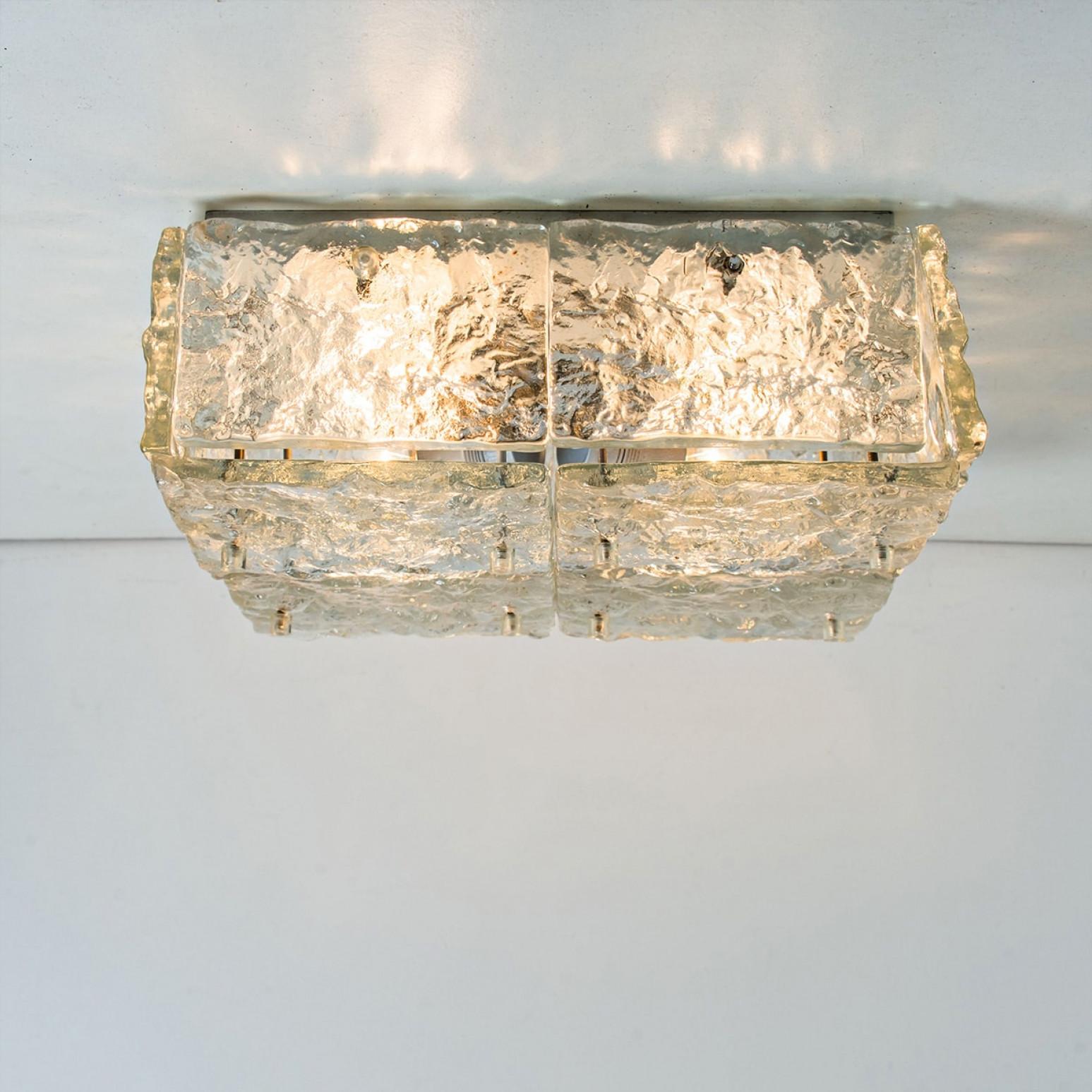 Monture encastrée carrée en verre glacé texturé de Kalmar, Autriche, 1960 en vente 3