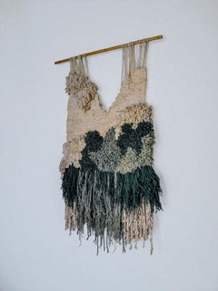 Appendiabiti da parete in macramè, lana verde e beige, Spagna, circa anni '70