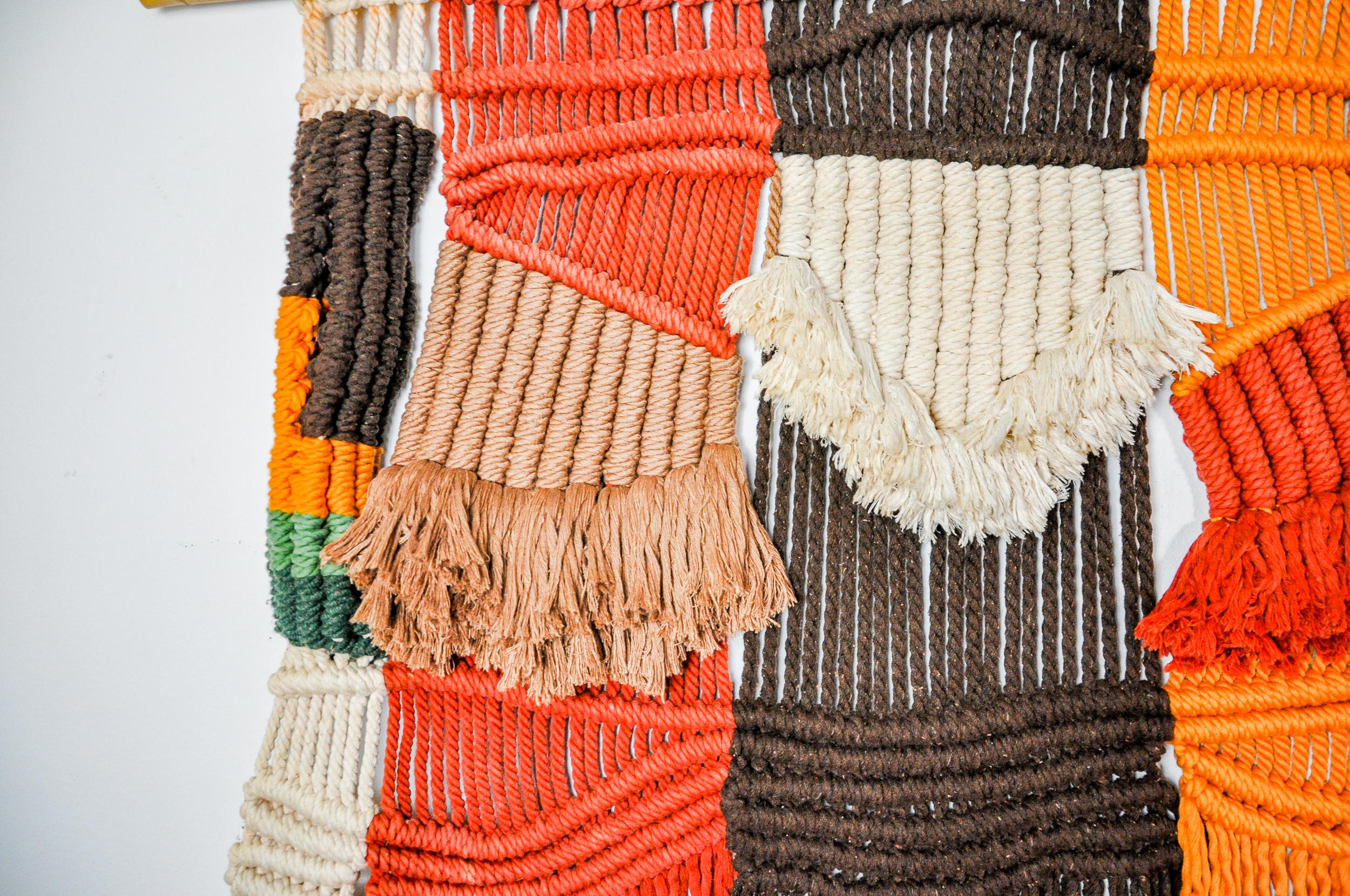 Wandbehang aus strukturiertem Macrame, Spanien, 1970er Jahre (Spanisch) im Angebot