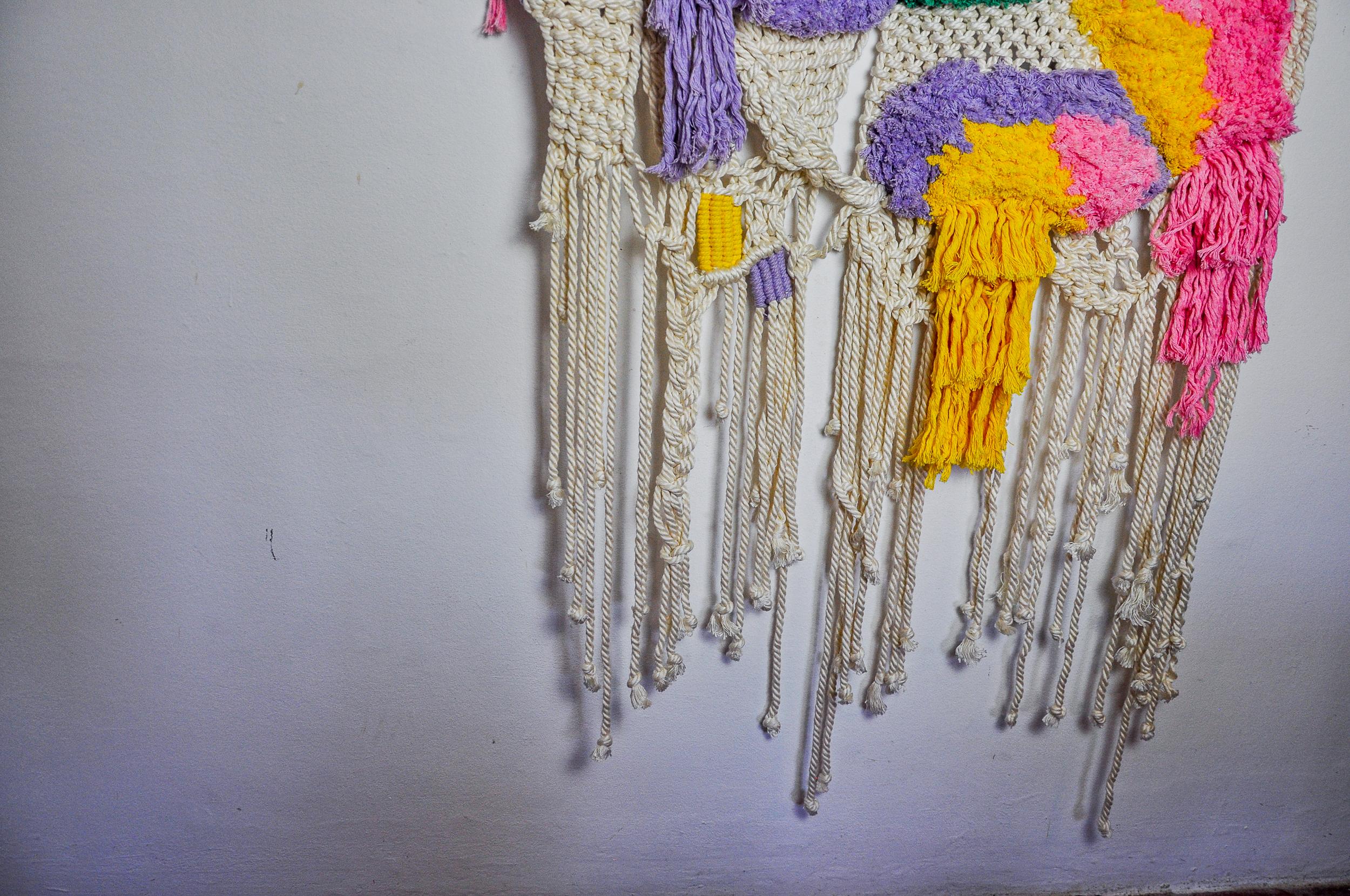 Wandbehang aus strukturiertem Macrame, Spanien, 1970er Jahre (Spanisch) im Angebot