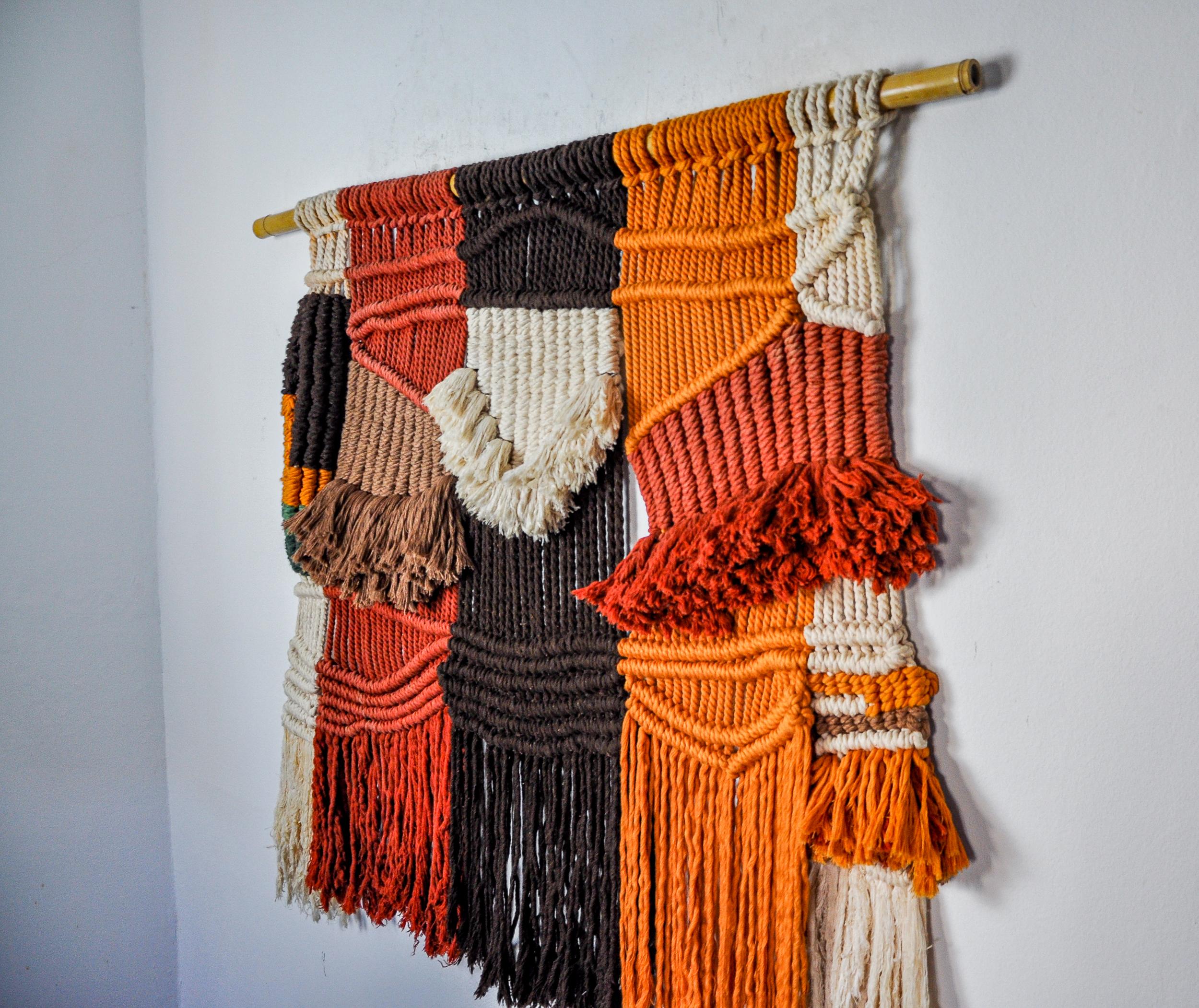 Wandbehang aus strukturiertem Macrame, Spanien, 1970er Jahre im Zustand „Gut“ im Angebot in BARCELONA, ES