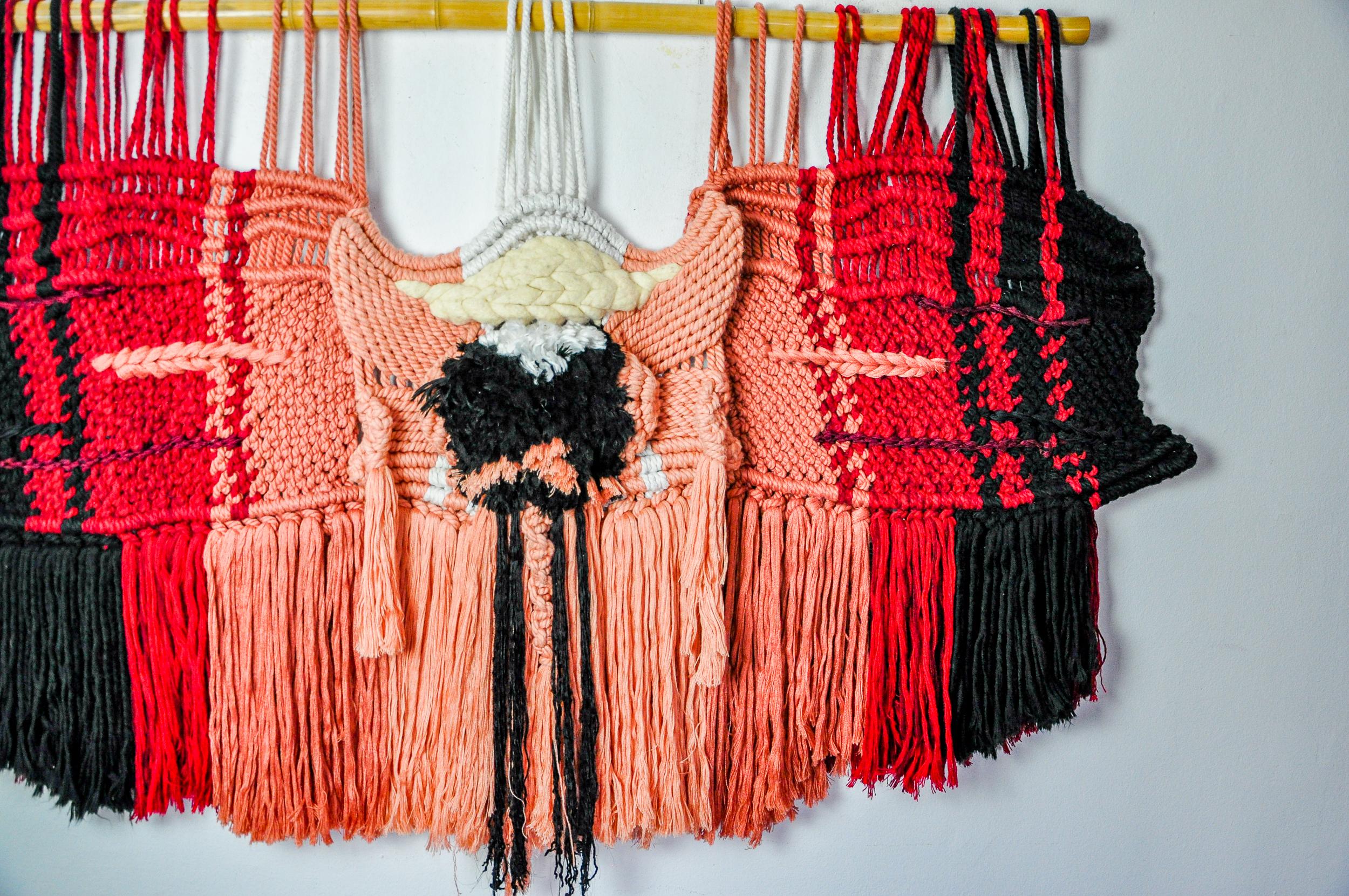 Wandbehang aus strukturiertem Macrame, Spanien, 1970er Jahre (Wolle) im Angebot