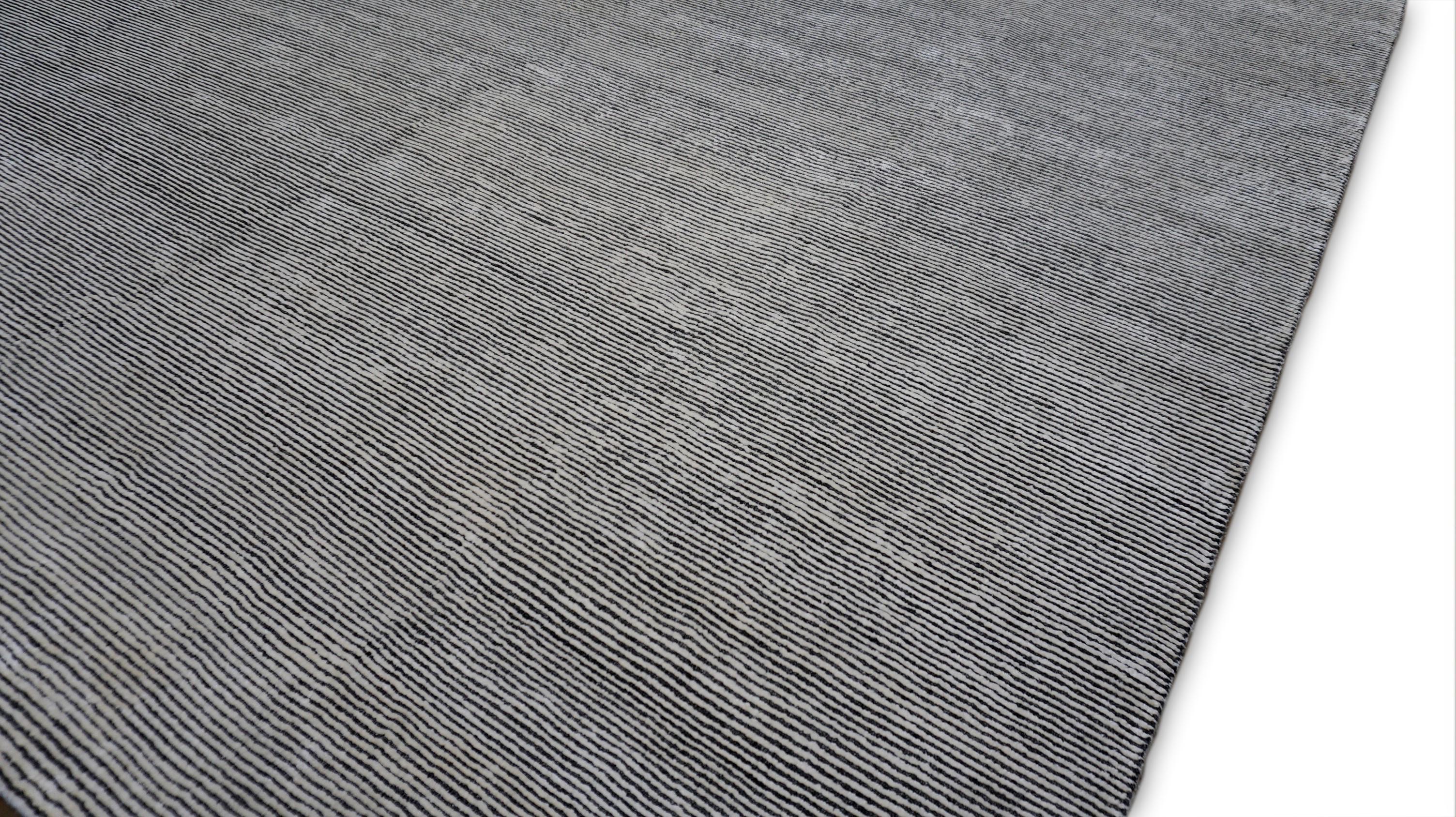 Minimalist Textured Modern Charcoal Gray Ivory Rug 9'11''x13'9'' For Sale