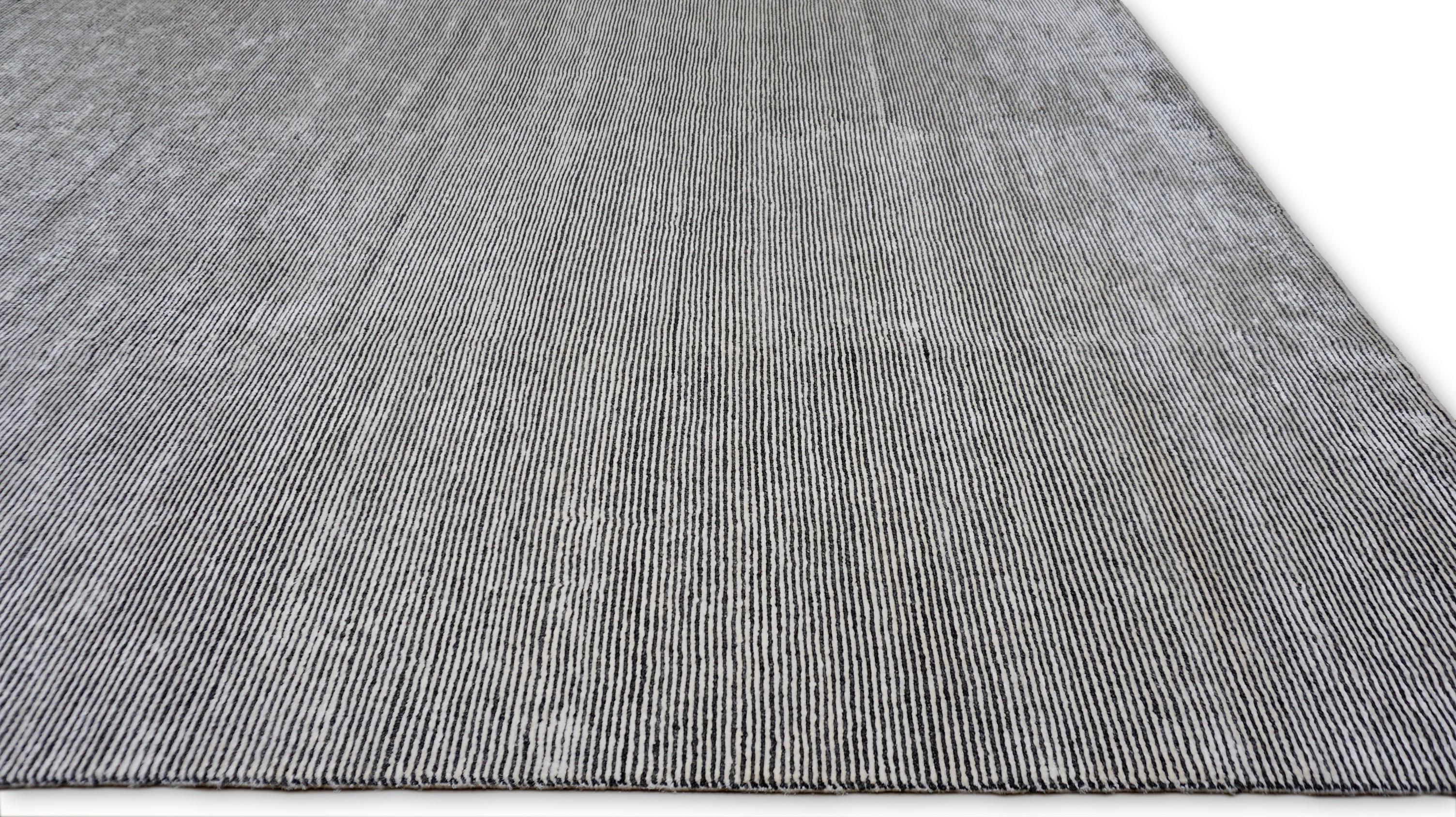 Asian Textured Modern Charcoal Gray Ivory Rug 9'11''x13'9'' For Sale
