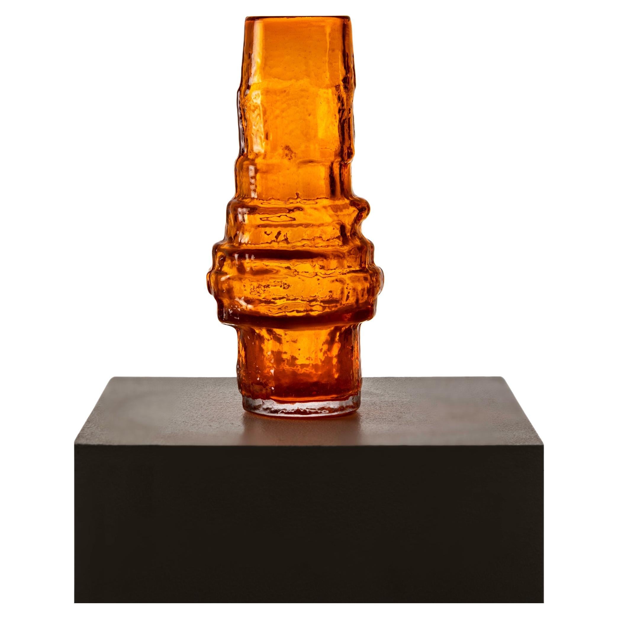 Vase en verre orange texturé de Geoffrey Baxter pour Whitefriars, années 1960 en vente