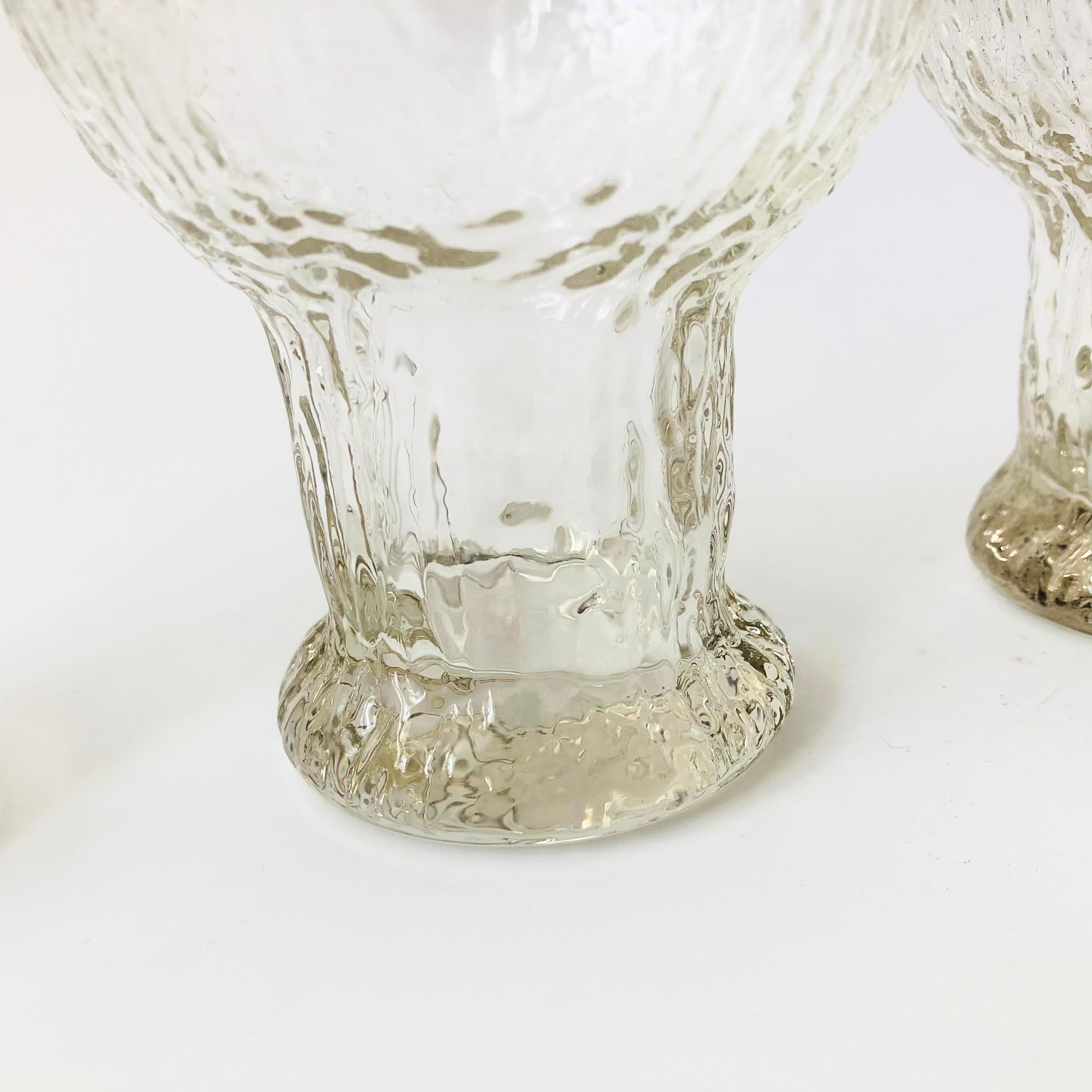 Verres à piédestal texturés - Lot de 4 en vente 1