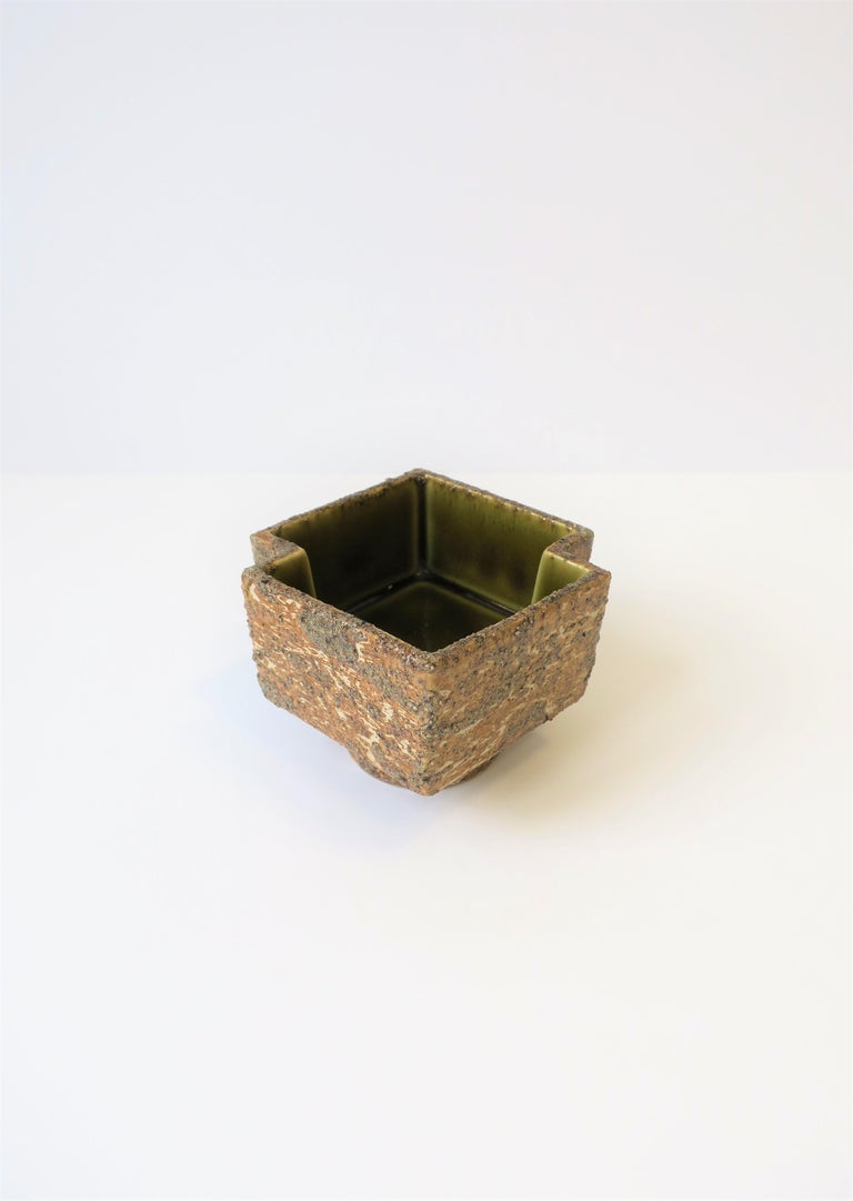 Textured Japanese Pottery Bowl For Sale at 1stDibs
