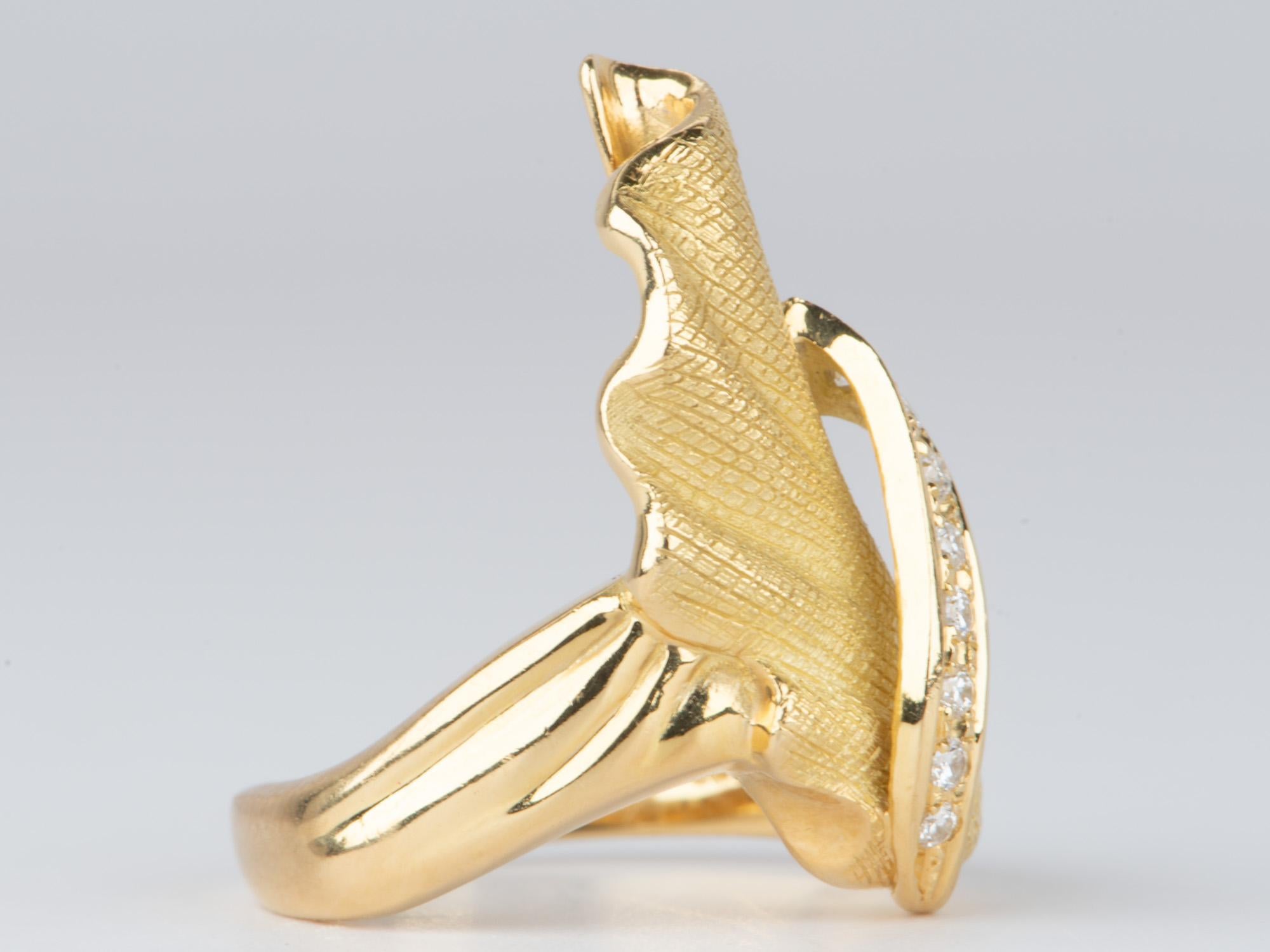 Textured Ribbon Wing Ring 18K Gold V1101 For Sale 1