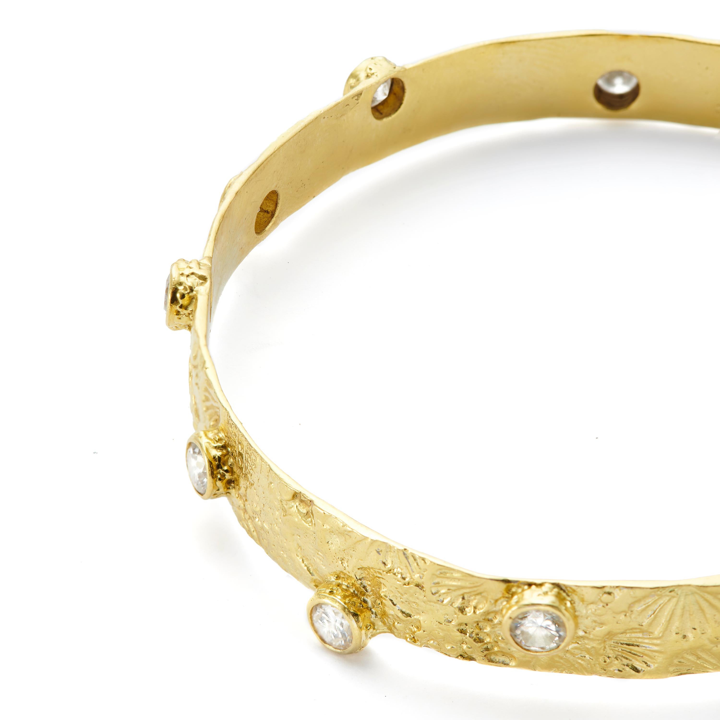 Brilliant Cut Susan Lister Locke 18kt Gold Seascape Bangle with 3.33ct Diamonds For Sale