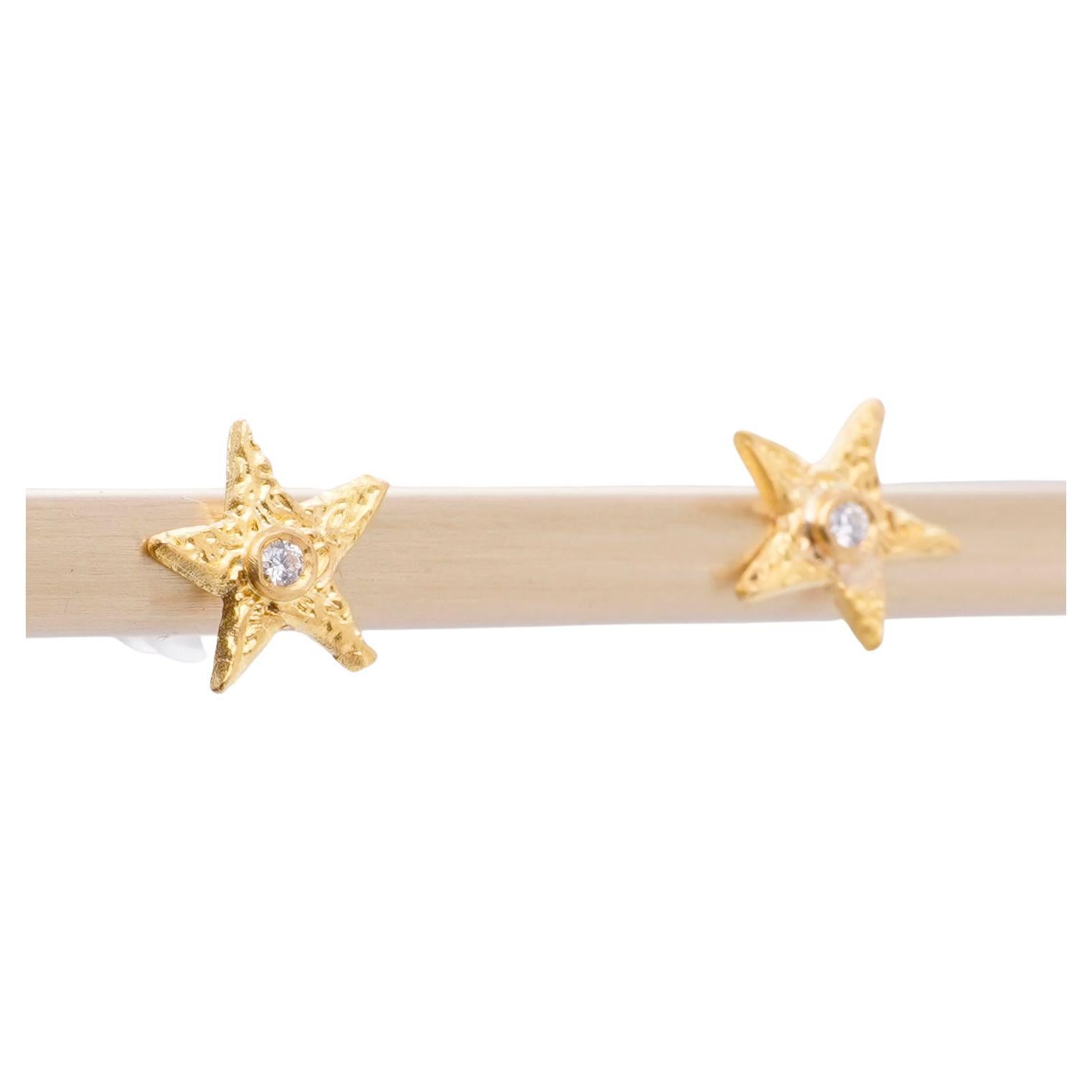 Textured, Star Stud Earrings with Diamonds, in 24kt Gold For Sale 1