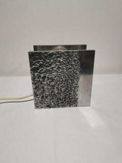 Lampe de table brutaliste en acier texturé - Angelo Brotto pour Esperia