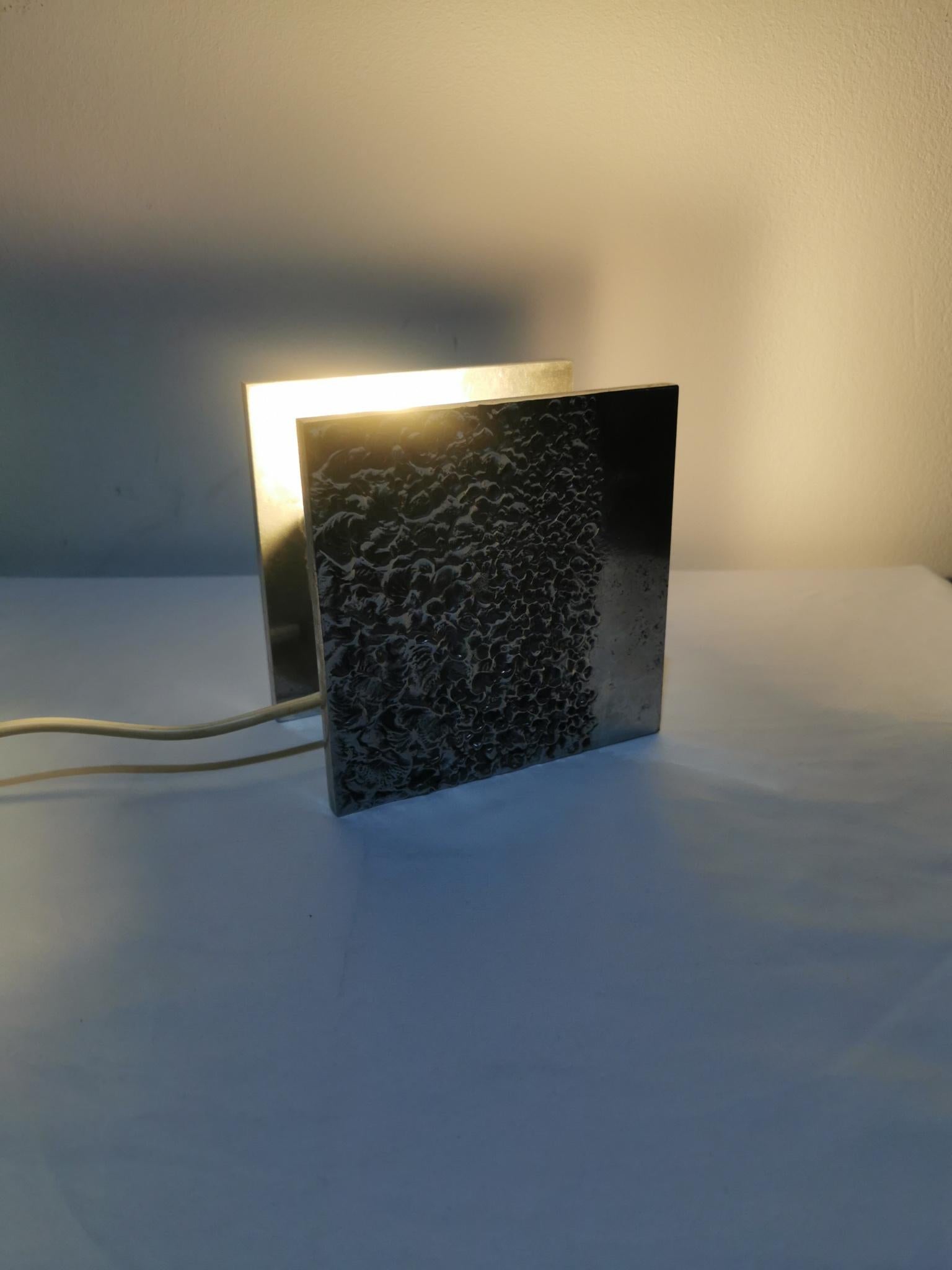 Textured Steel Brutalist Table Lamp - Angelo Brotto for Esperia  In Good Condition For Sale In Gravesend, GB