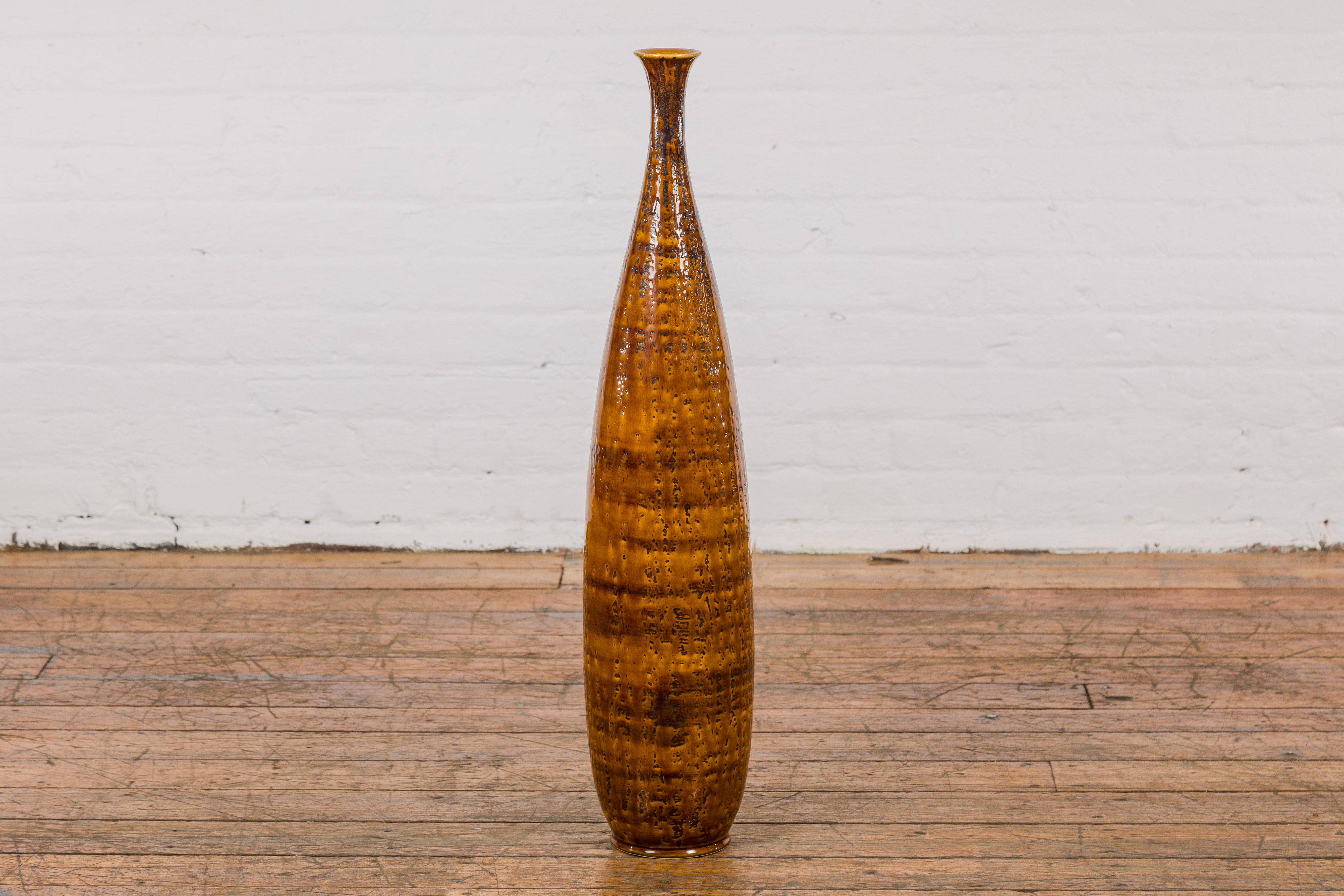 Grand vase texturé bicolore Brown à ouverture étroite, Elegance en vente 6