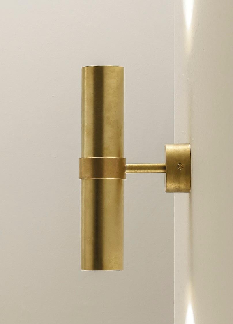Contemporary TF410 Wall Lamp in Satin Brass with Two Orientable Tubular Diffusers by Daluce For Sale