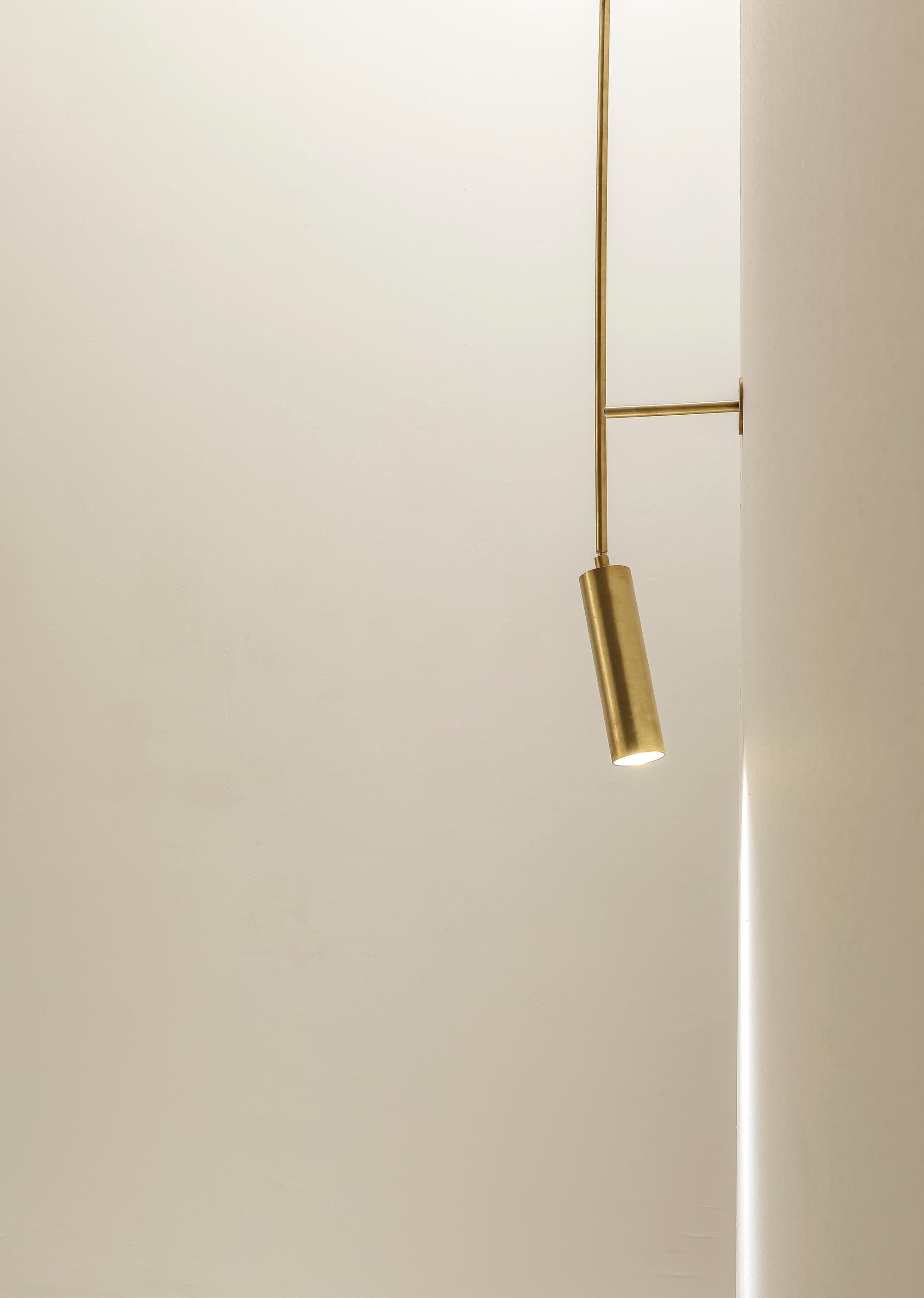 Altro TF411 Wall Lamp in Satin Brass with an Orientable Tubular Diffuser by Daluce in vendita