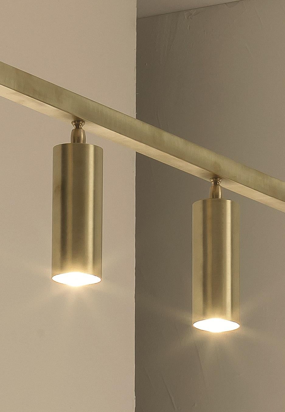 TF606 Suspension Lamp in Satin Brass with Orientable Tubular Diffusers by Daluce In New Condition For Sale In Geneve, CH