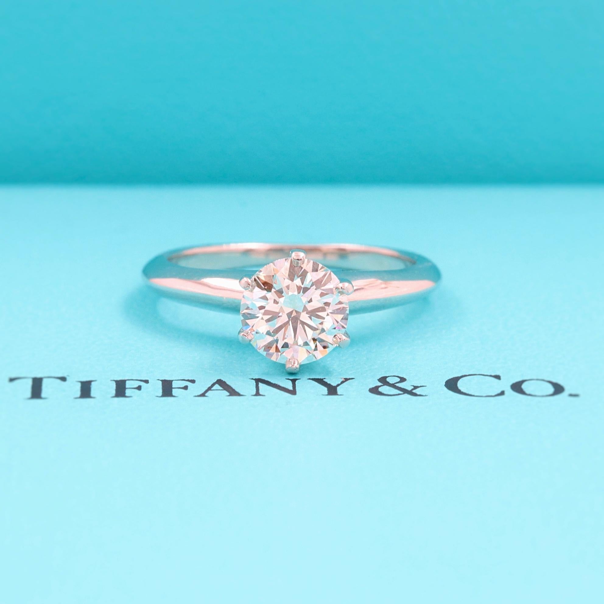 Tiffany & Co. Tiffany Round Diamond 1.00 Carat Engagement Ring Platinum In Excellent Condition In San Diego, CA