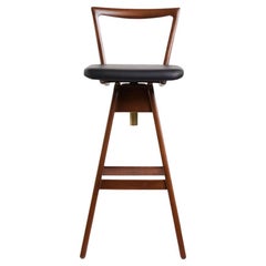 Tabouret de bar danois TH Brown en frêne foncé - Pièce de créateur australienne emblématique