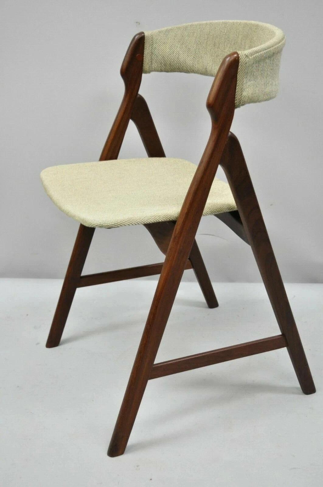 T.H. Harlev Farstrup - Sedia da pranzo a telaio ad A in teak danese del Mid Century Modern in vendita 3