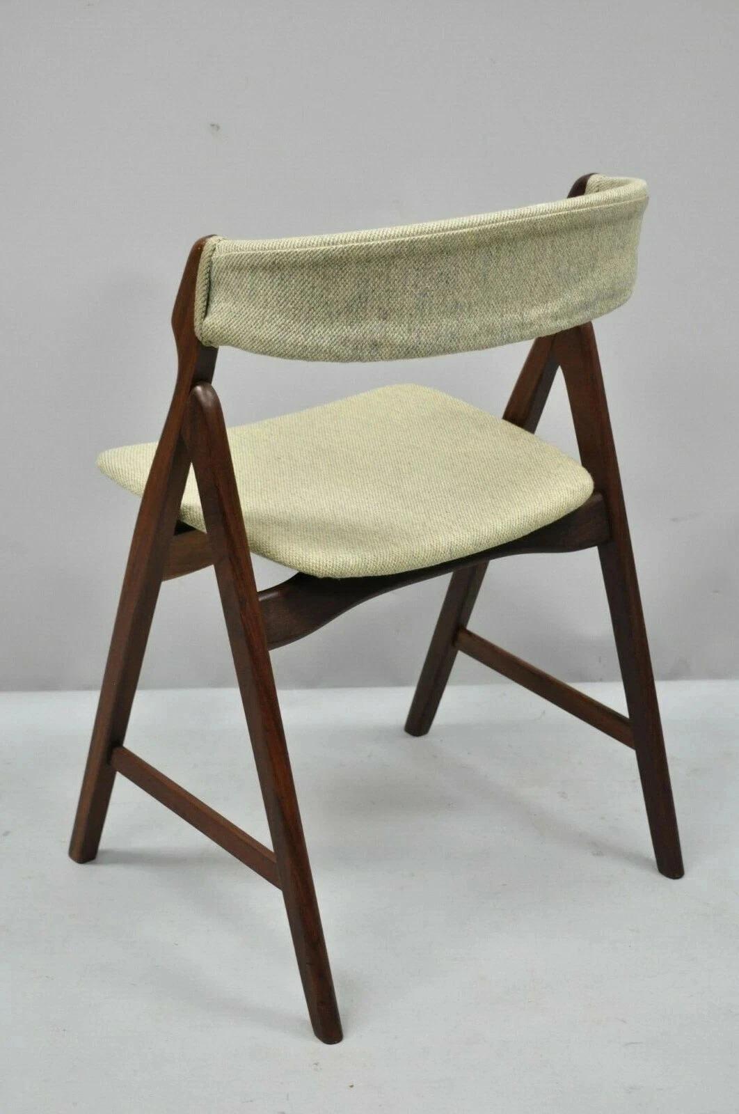 XX secolo T.H. Harlev Farstrup - Sedia da pranzo a telaio ad A in teak danese del Mid Century Modern in vendita
