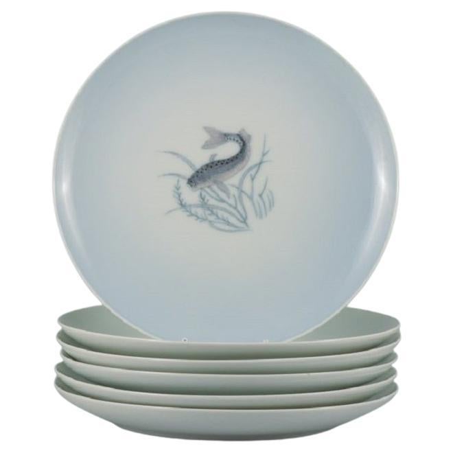 Th. Karlinder pour Bing & Grondahl. Six assiettes plates à motifs de poisson en vente