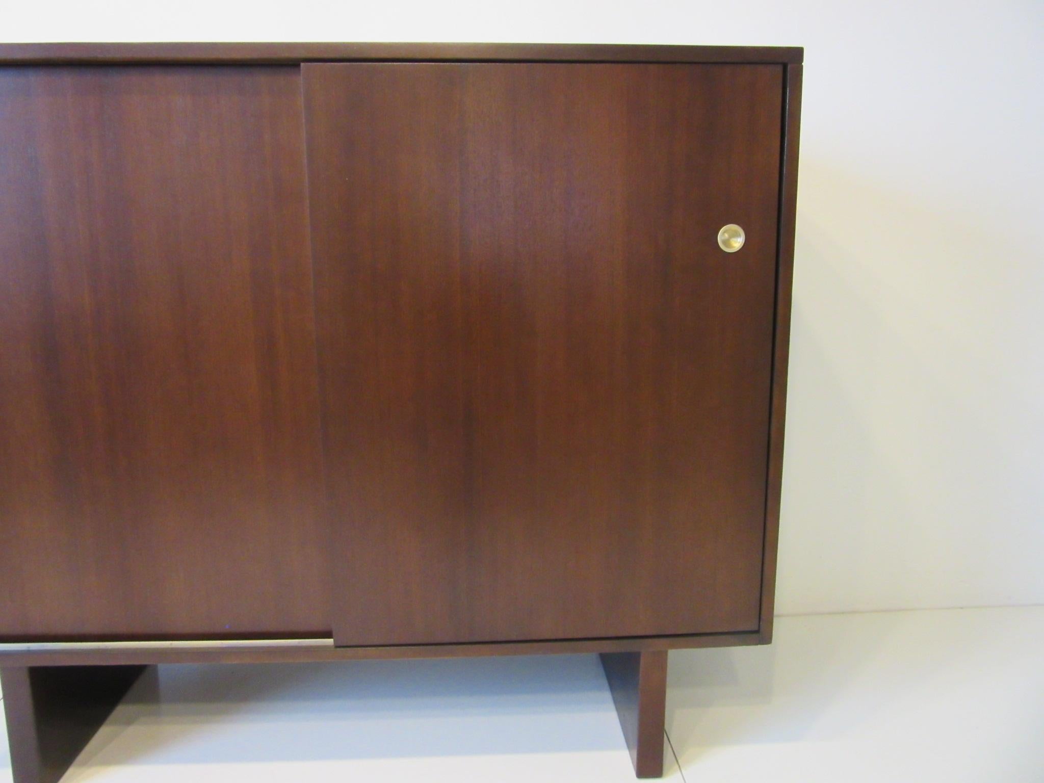 20th Century T.H. Robs-John Gibbings Dresser Chest for Widdicomb