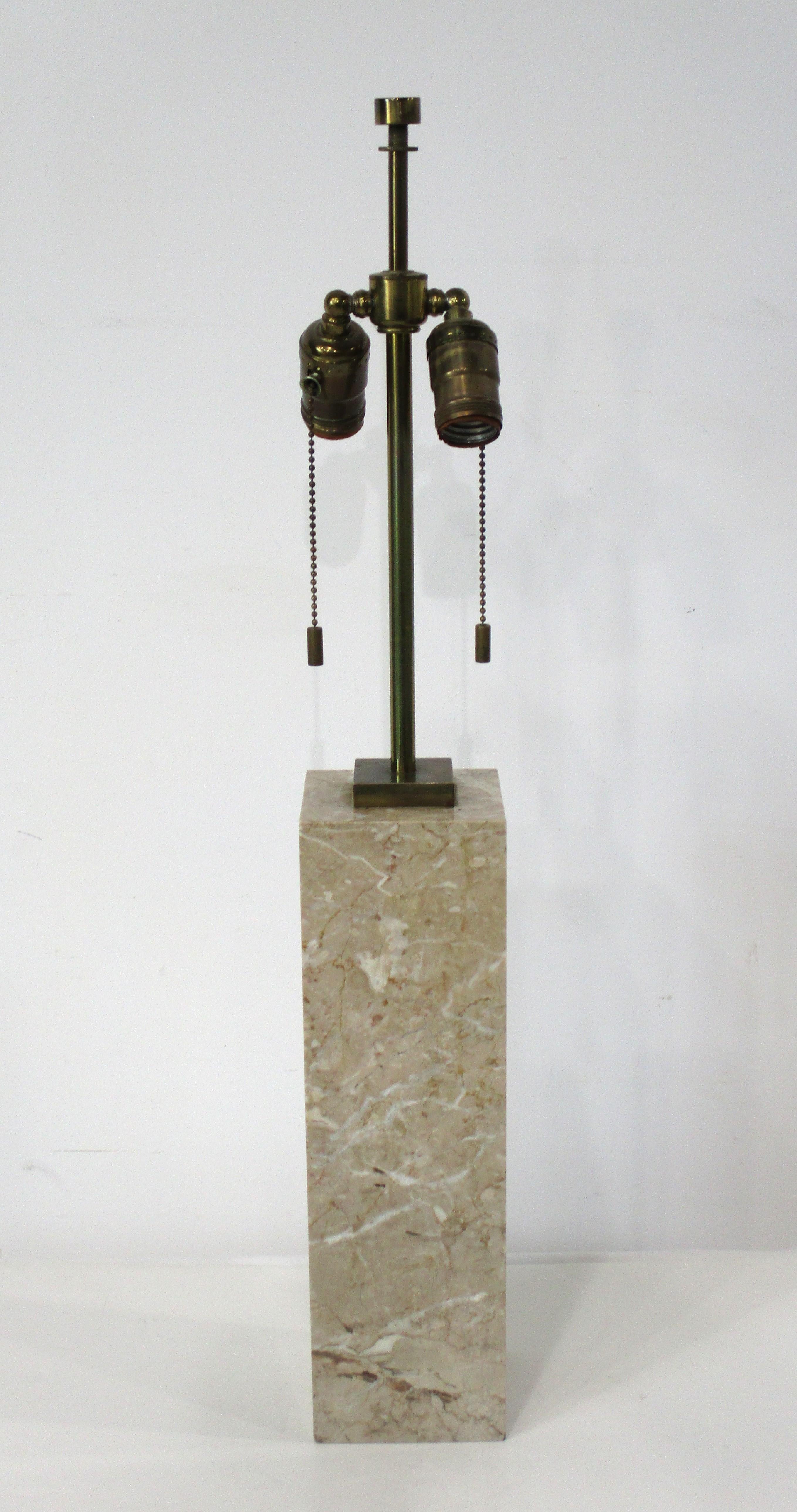 T.H. Lampe de table en marbre Robs John - Gibbings pour Hansen Bon état - En vente à Cincinnati, OH