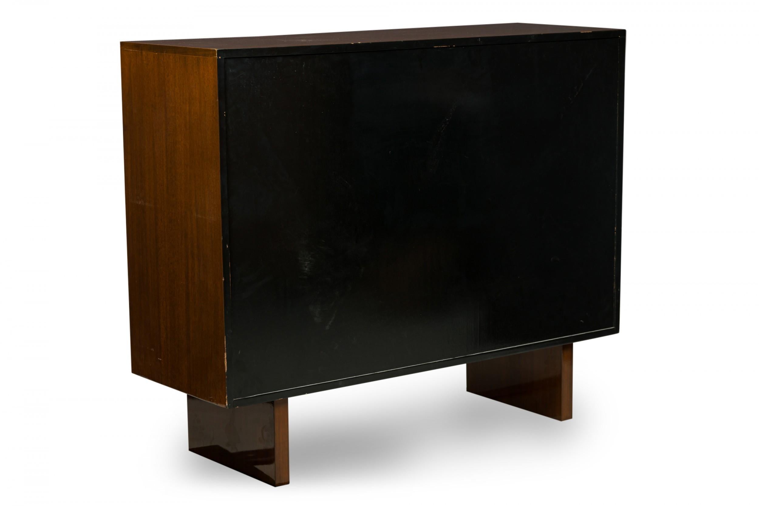 T.H. Robsjohn-Gibbings American Lacquered Walnut Sliding Door Cabinet In Good Condition For Sale In New York, NY