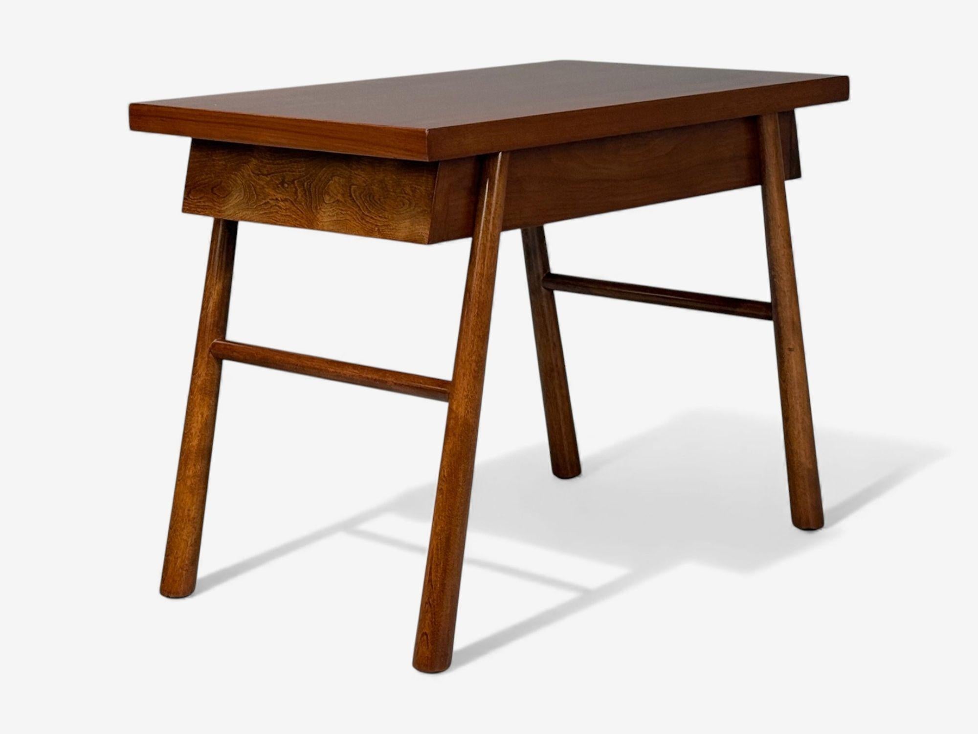 Acajou T.H. Robsjohn-Gibbings, American Modern, Mahogany, End Tables, USA, 1950s en vente