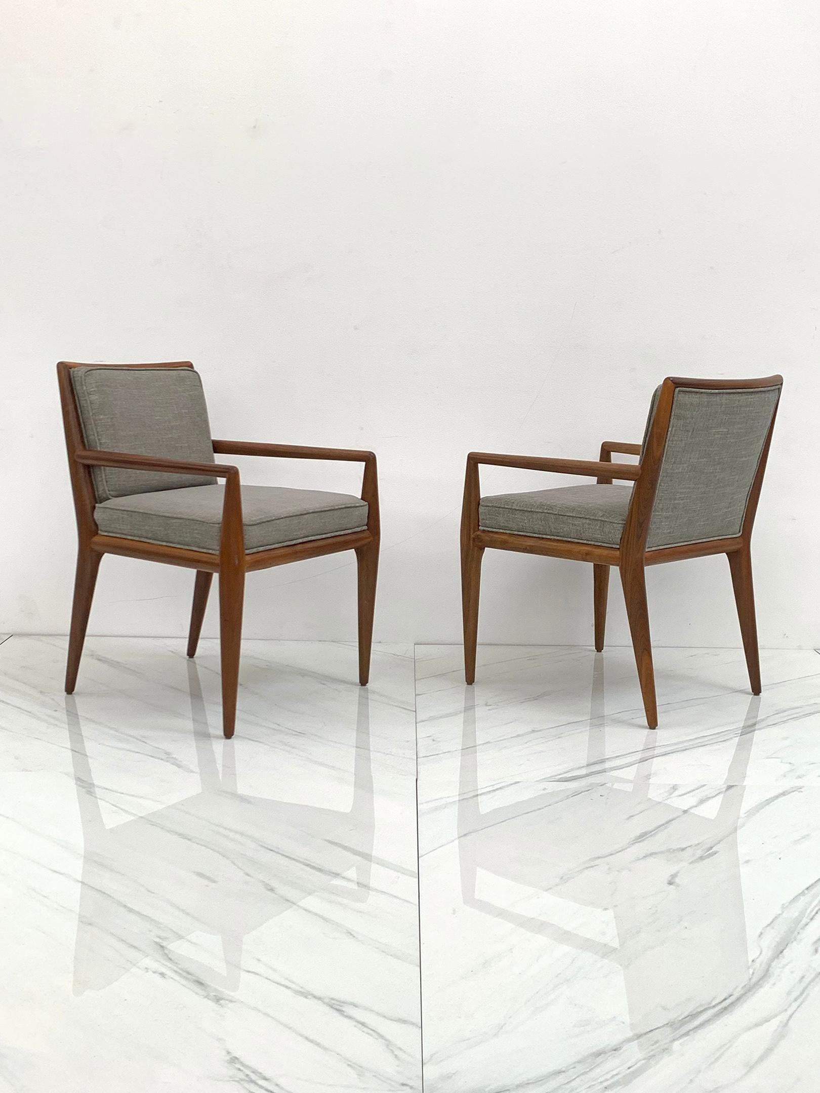 T.H. Robsjohn-Gibbings Armchairs for Widdicomb, A Pair In Good Condition In Culver City, CA