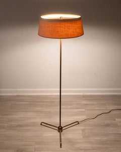 T.H. Robsjohn-Gibbings Lámpara de pie de latón para Hansen Lighting New York Circa 1950s