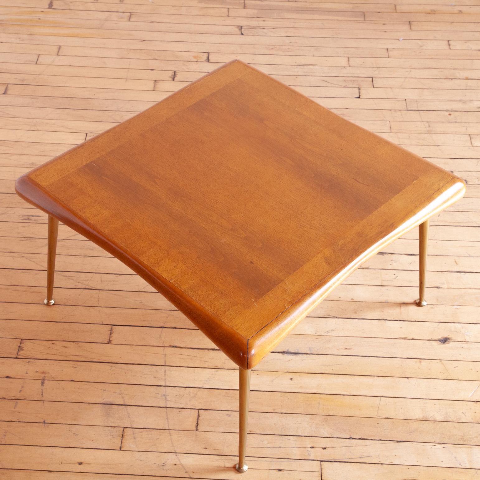 Mid-Century moderno T.H. Tavolino da caffè Robsjohn-Gibbings, modello 1750 in vendita