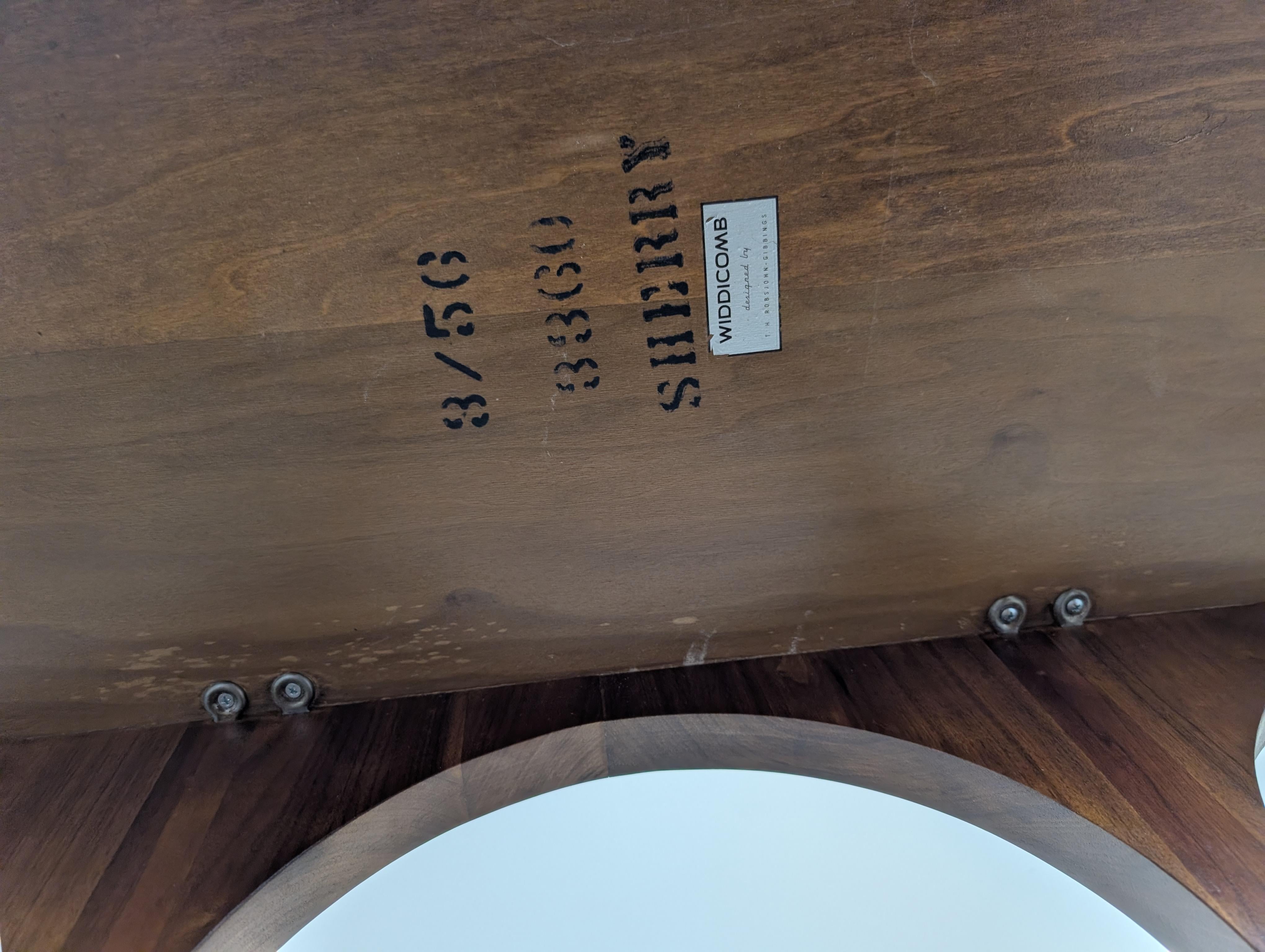 T.H. Robsjohn-Gibbings Colosseum Walnut Console Table Model #3360 for Widdicomb en venta 3