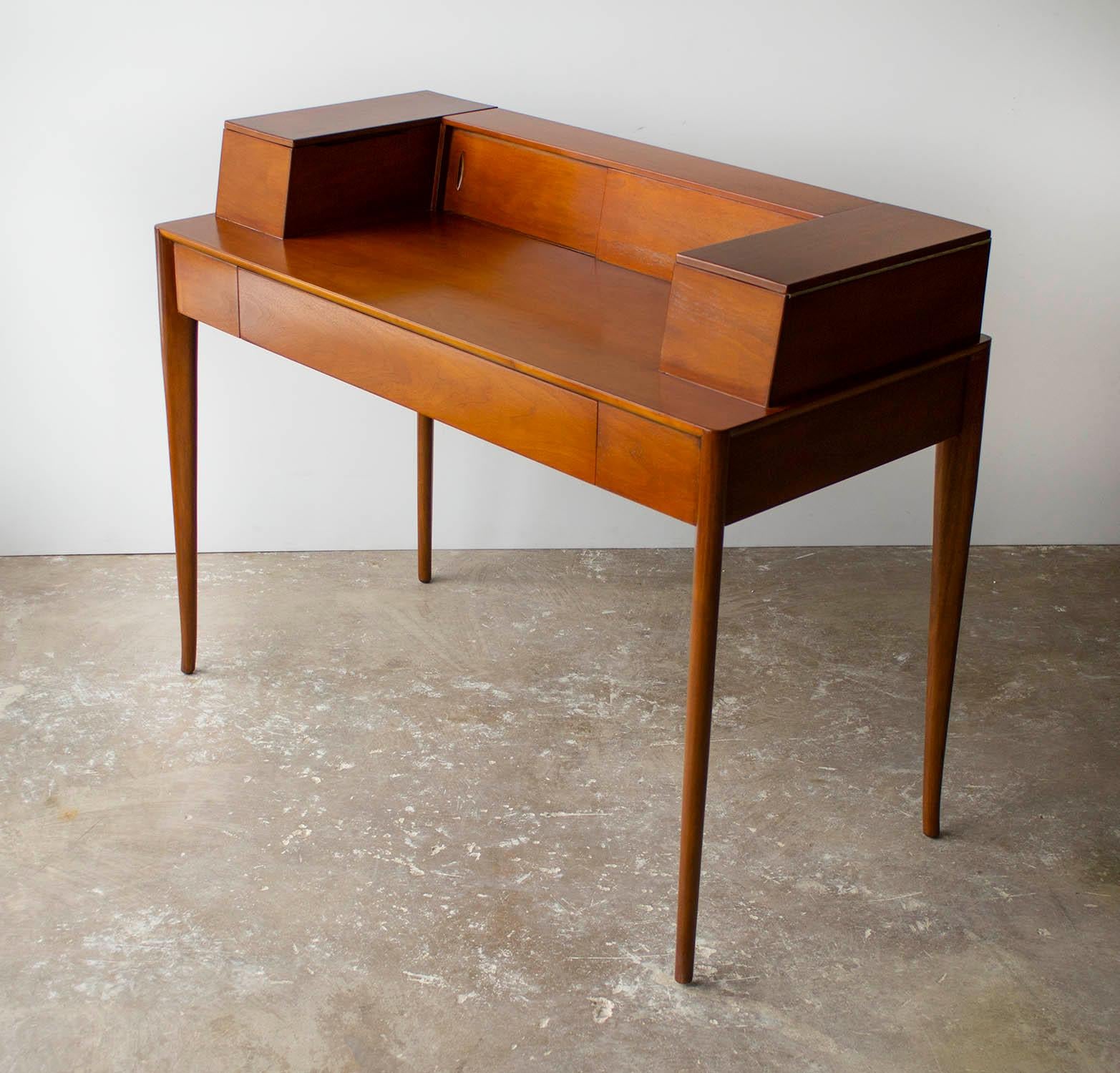 20th Century T.H. Robsjohn-Gibbings Desk for Widdicomb in Mahogany with Sabre Legs, 1950s