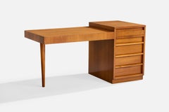 T.H. Robsjohn-Gibbings, Desk, Walnut, USA, 1950s