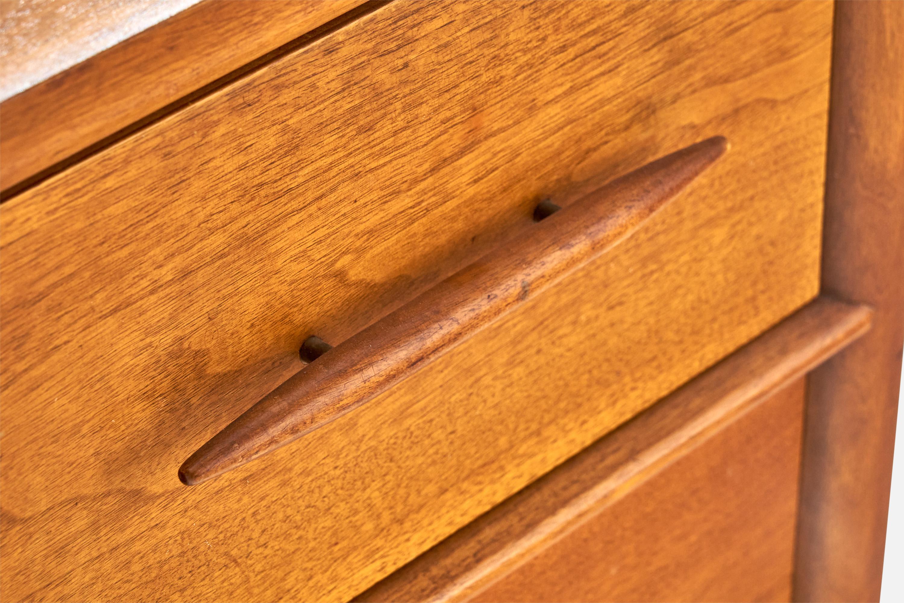 T.H. Robsjohn-Gibbings, Dresser, Walnut, USA, 1950s For Sale 1