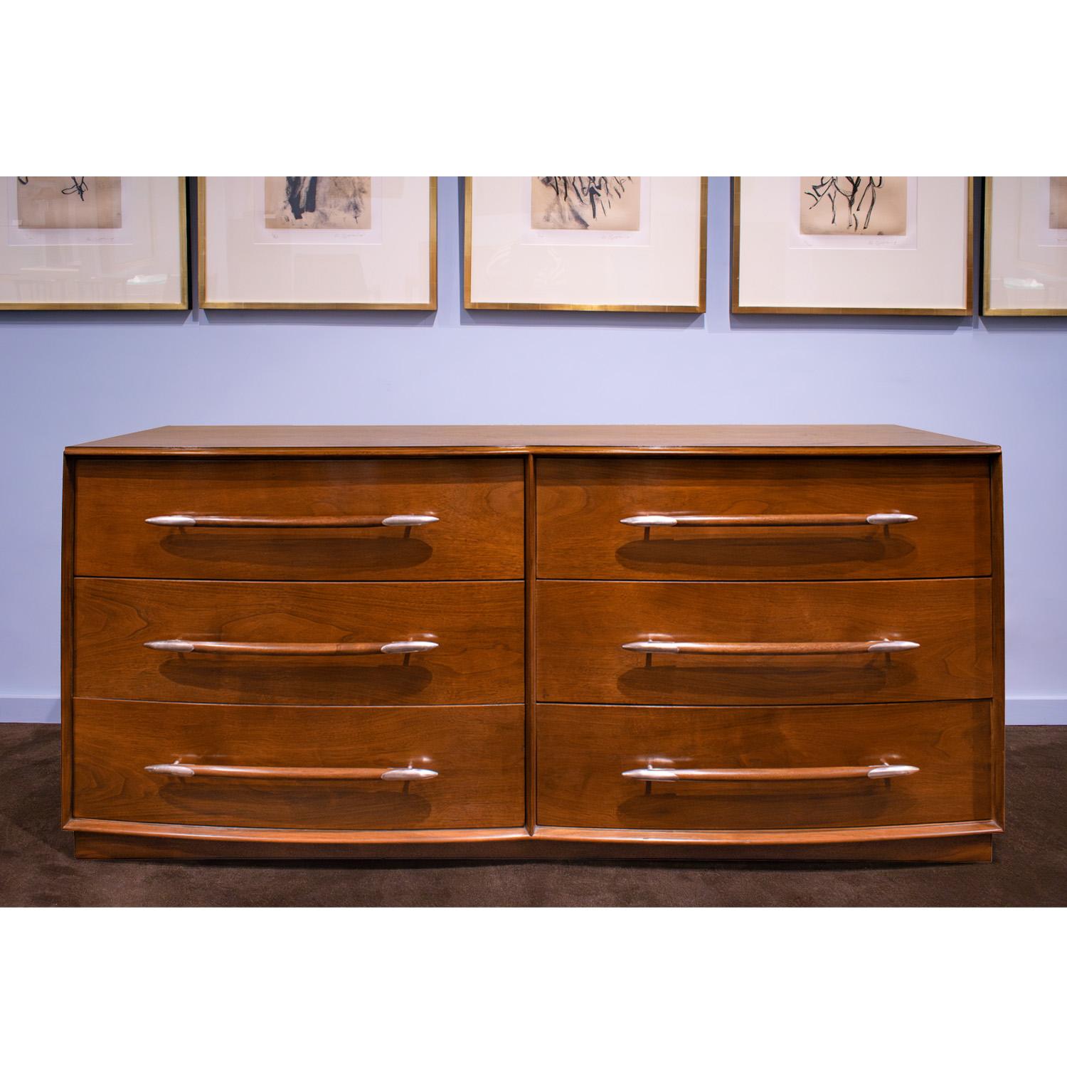 T.H. Robsjohn-Gibbings Chest of Drawers with Silver Plate Accents 1950s (Signed) In Excellent Condition For Sale In New York, NY