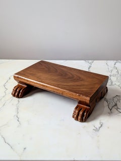 T.H. Robsjohn-Gibbings für Saridis of Athens Griechischer Nussbaum Fußhocker Model No. 22