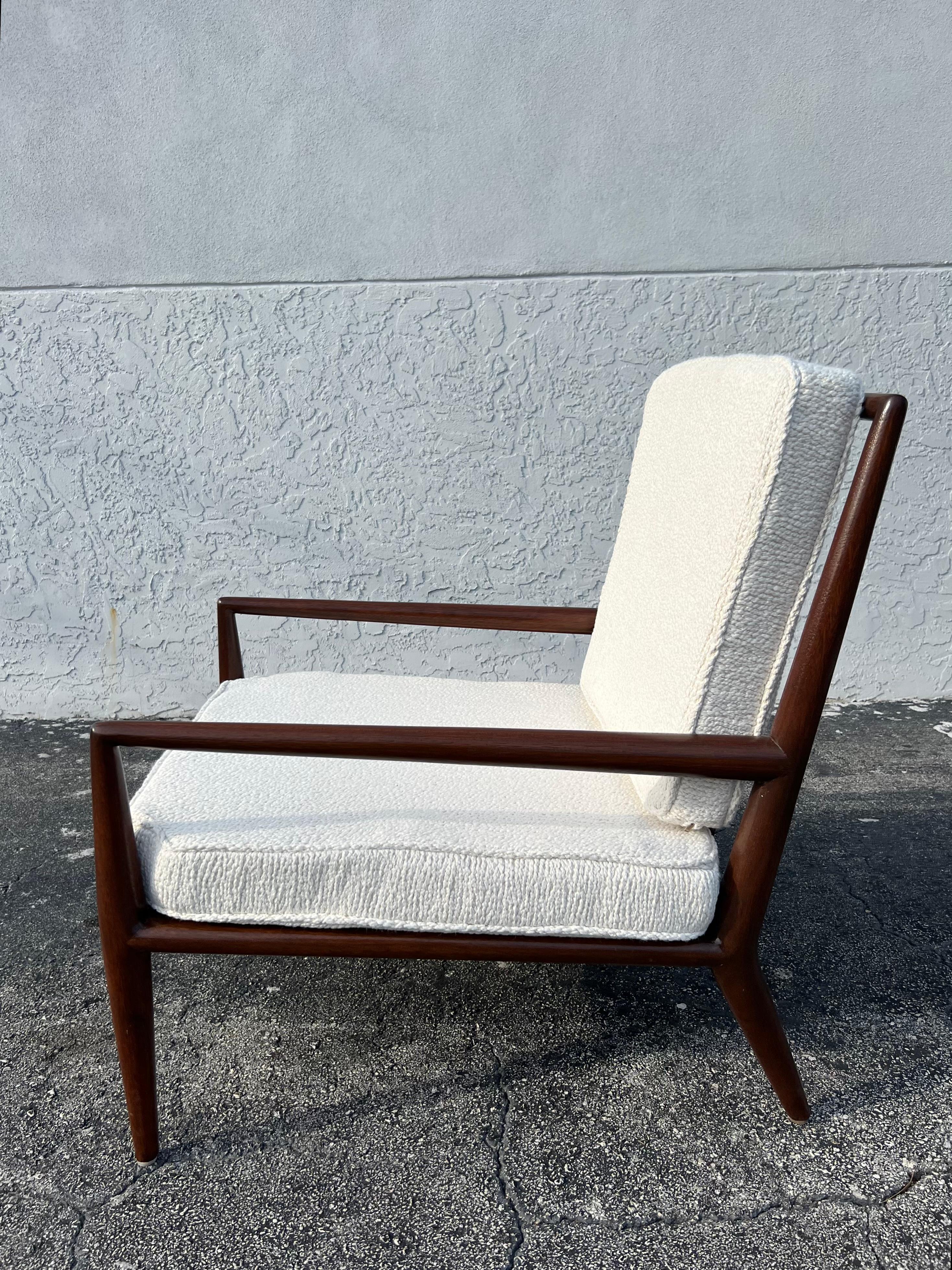 Mid-20th Century T.H Robsjohn-Gibbings for Widdicomb Attributed Lounge Chairs, a Pair For Sale