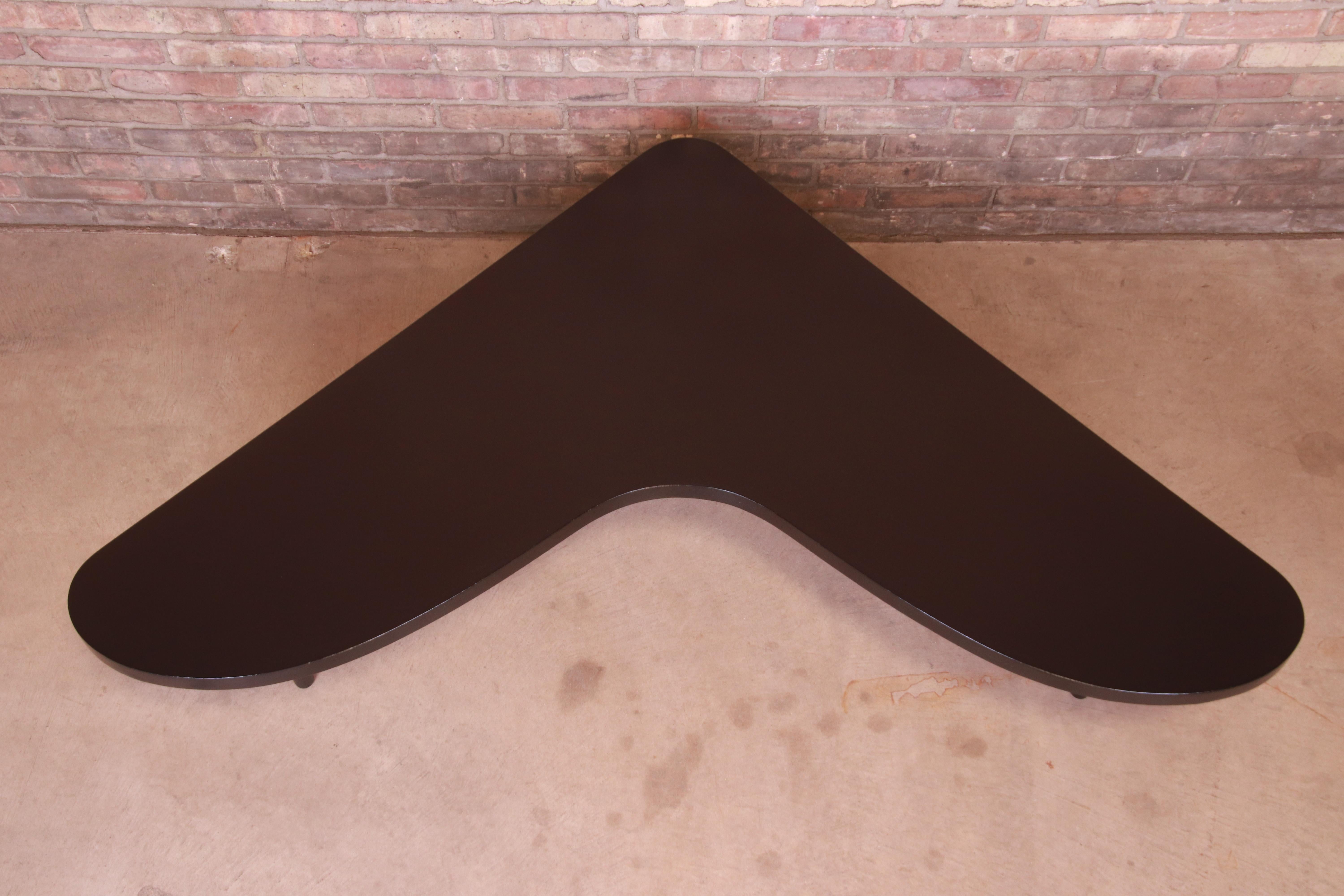 Mid-Century Modern T.H. Table basse Boomerang laquée noire Robsjohn-Gibbings pour Widdicomb en vente