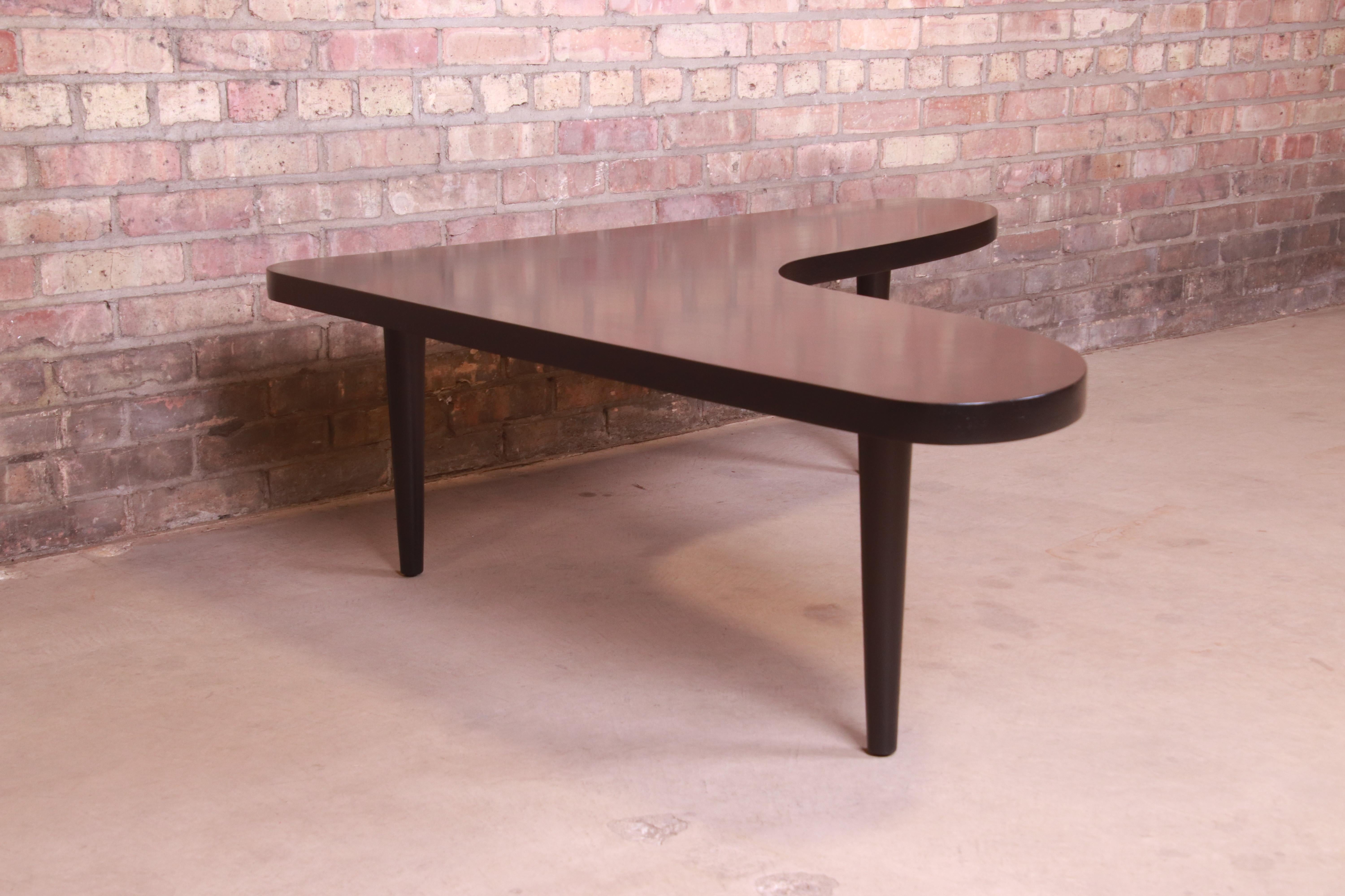 Mid-20th Century T.H. Robsjohn-Gibbings for Widdicomb Black Lacquered Boomerang Coffee Table For Sale