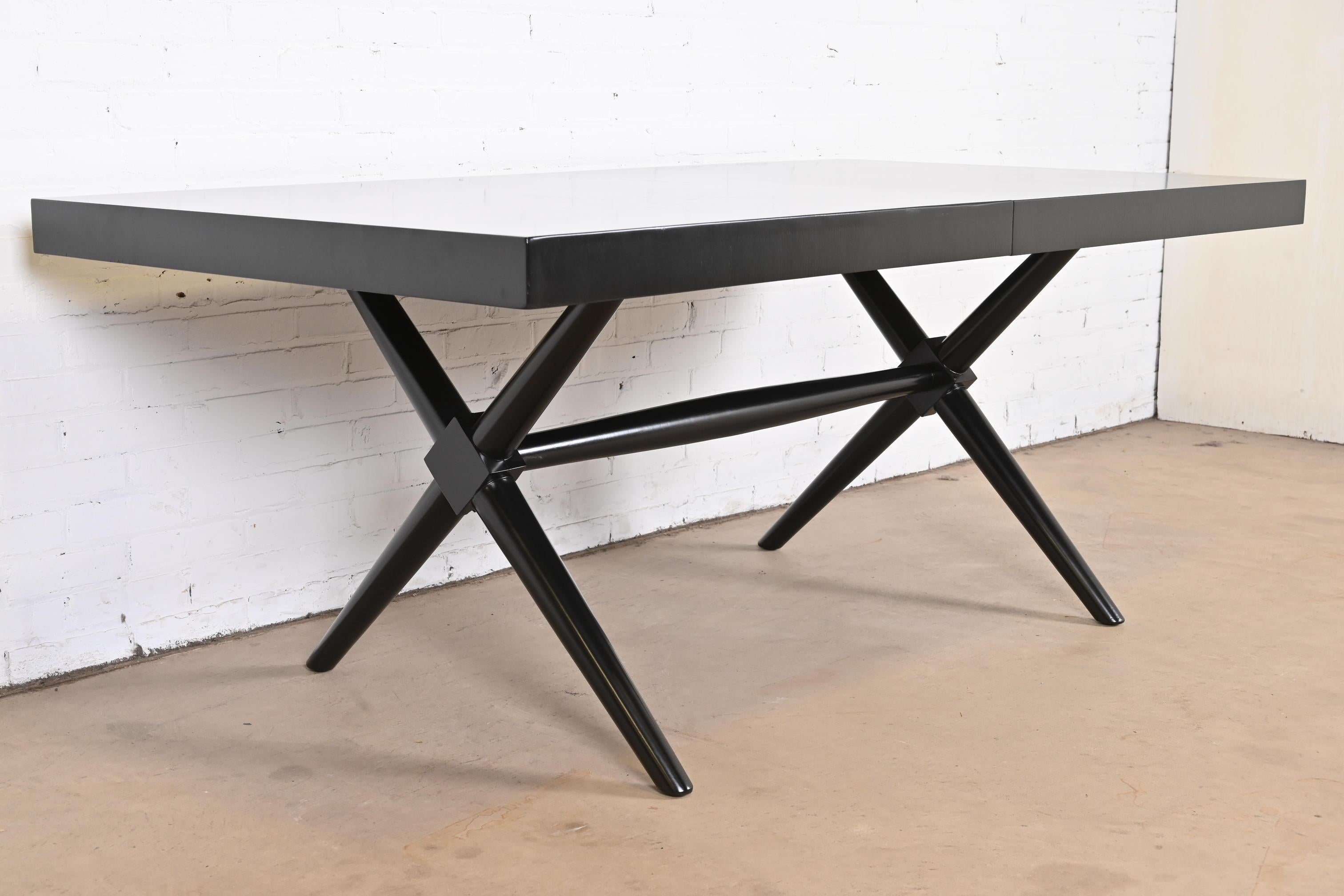 T.H. Robsjohn-Gibbings for Widdicomb Black Lacquered X-Base Dining Table, 1950s In Good Condition In South Bend, IN