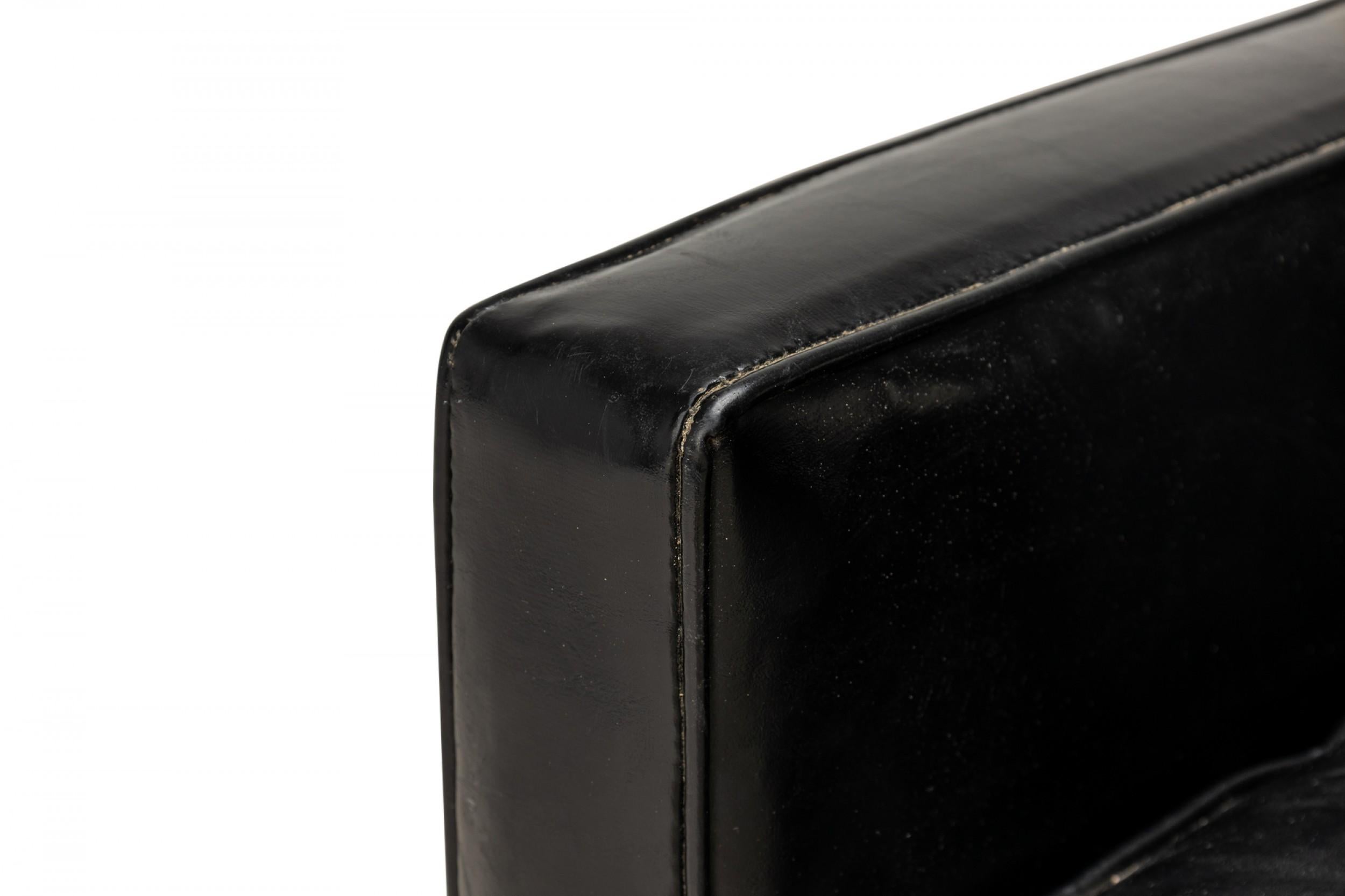T.H. Robsjohn-Gibbings for Widdicomb Black Tufted Leather Lounge Chair For Sale 1