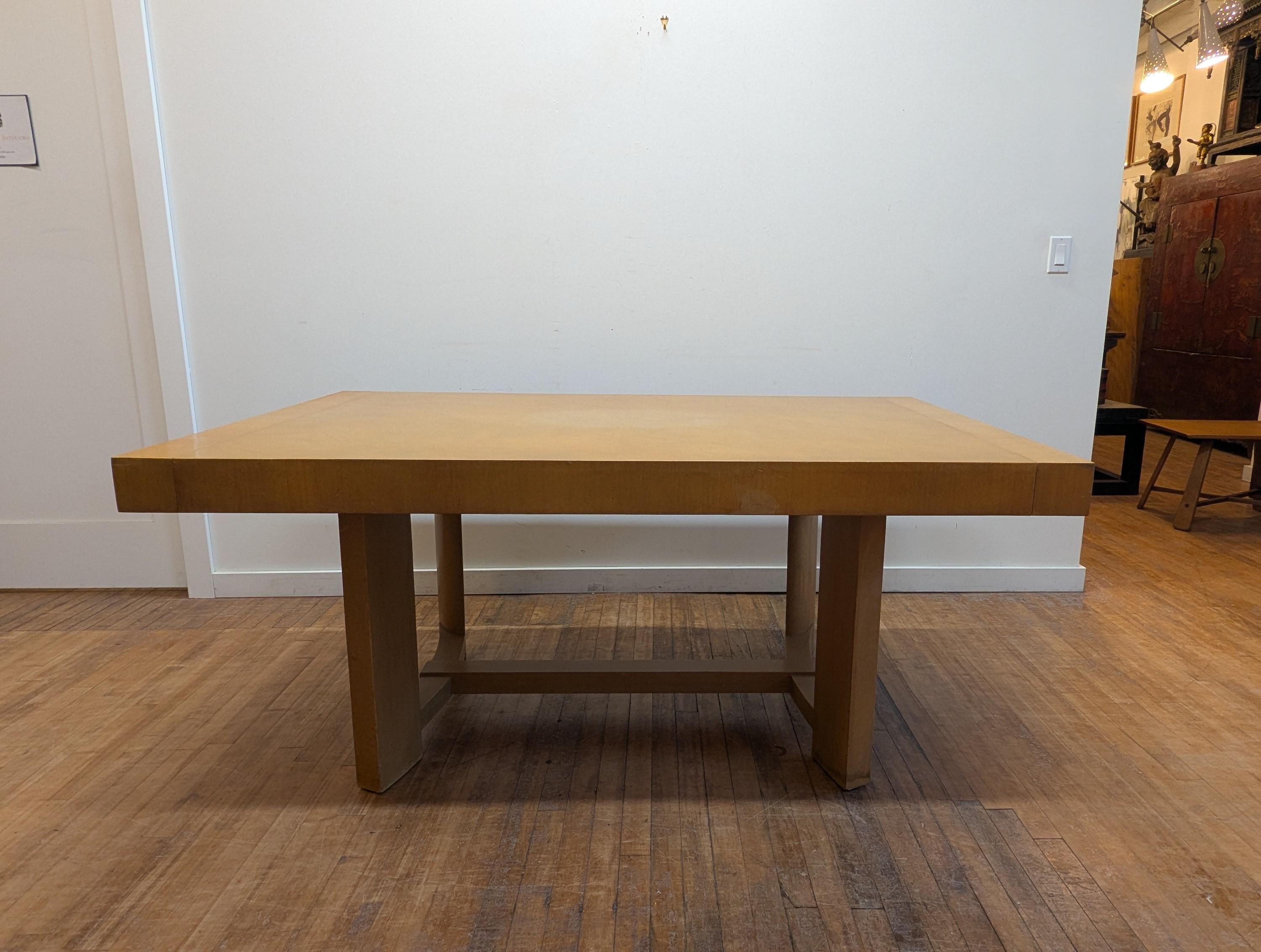 American T.H. Robsjohn Gibbings for Widdicomb Dinning Table For Sale