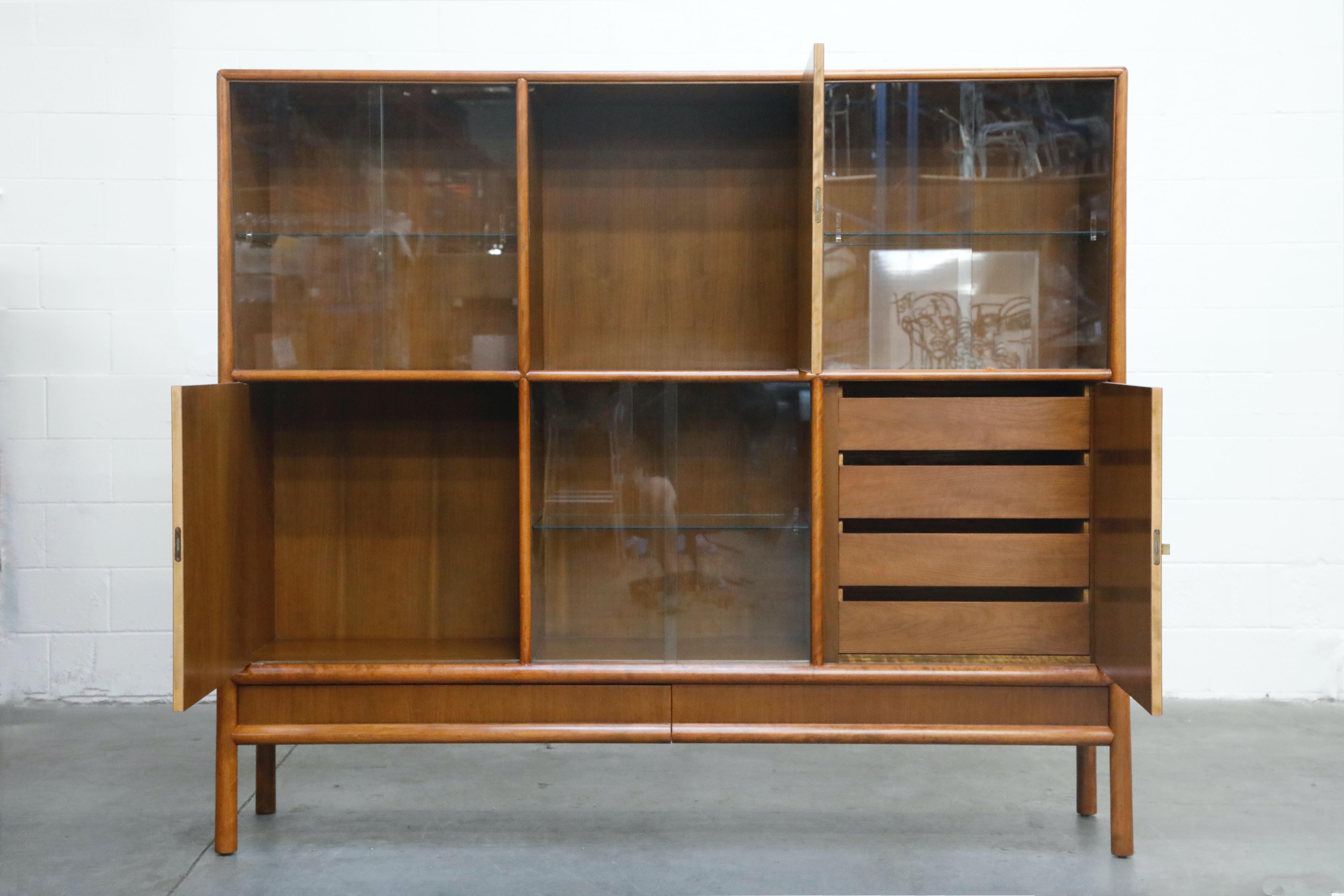 Mid-Century Modern T.H. Robsjohn Gibbings for Widdicomb Display Bookcase Cabinet, 1950s, Signed