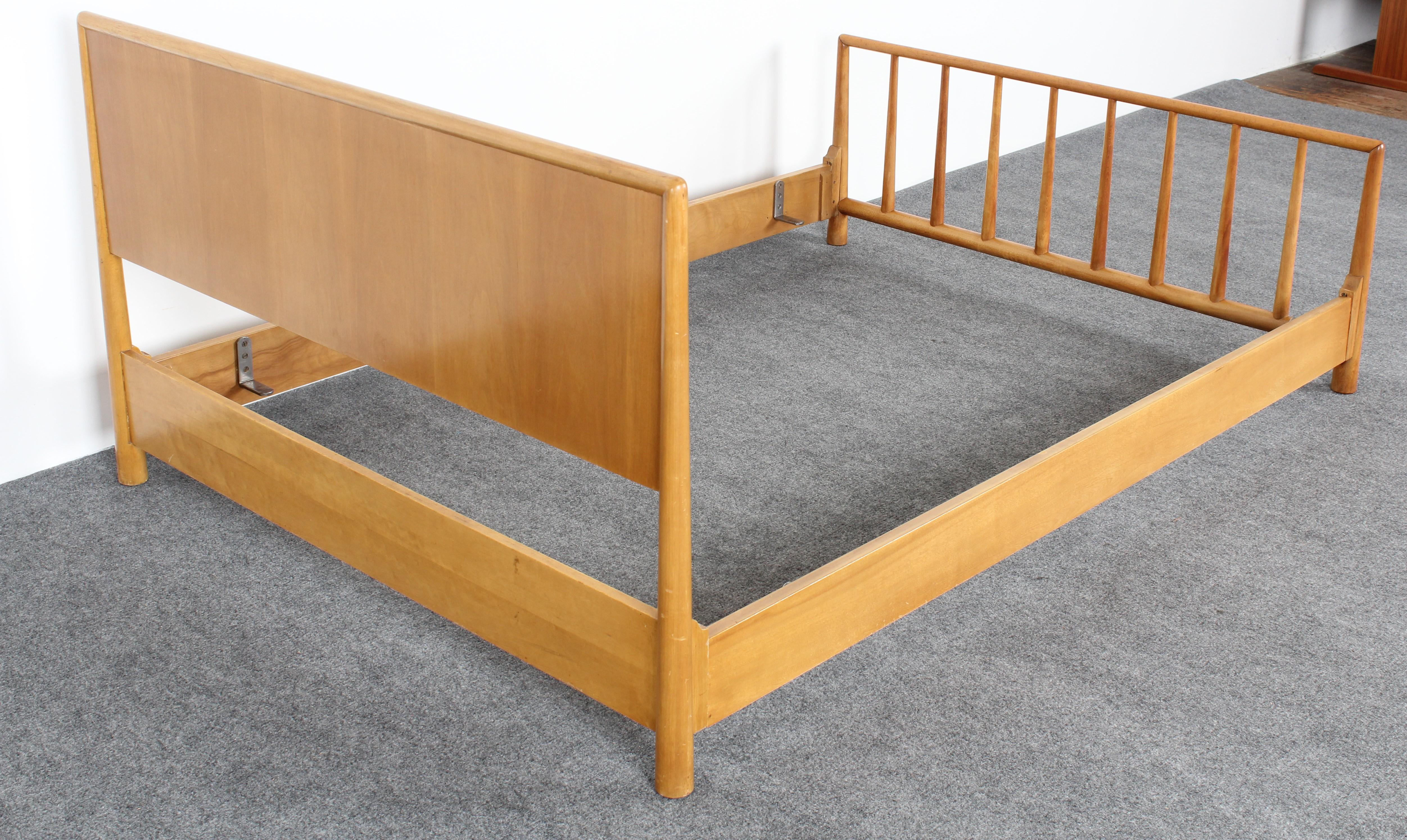 American T.H. Robsjohn-Gibbings for Widdicomb Full Size Bed, 1951